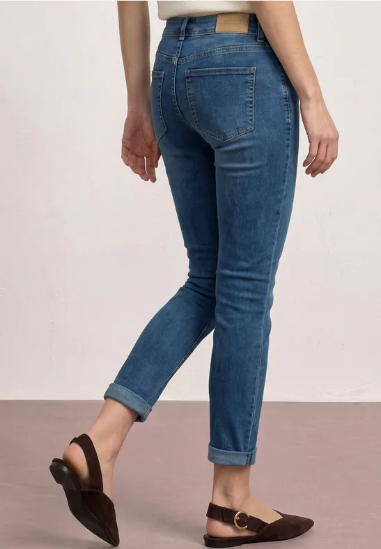 Low Waist Slim Leg Jeans im Casual Fit