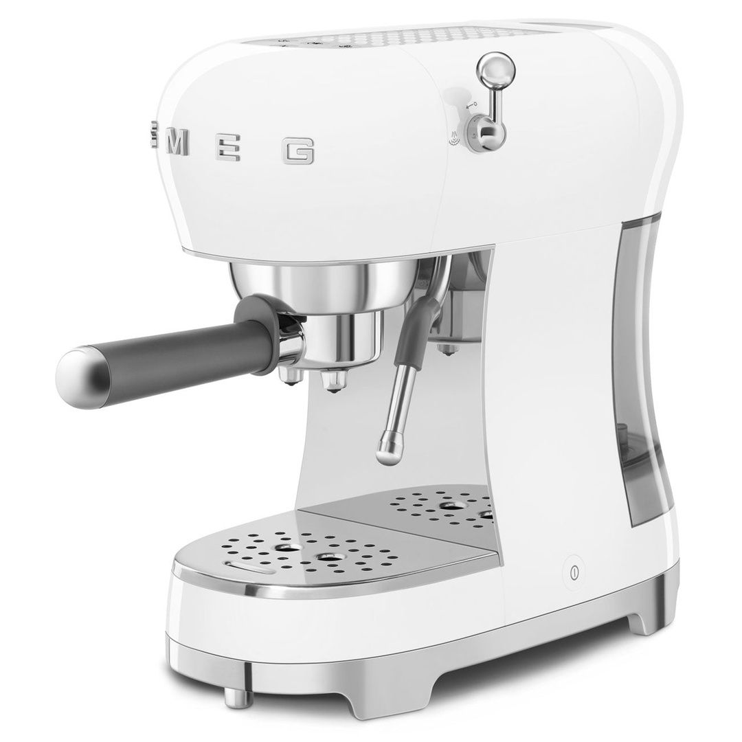 Smeg ECF02 Espresso Machine with Milk Frothing Jug Set