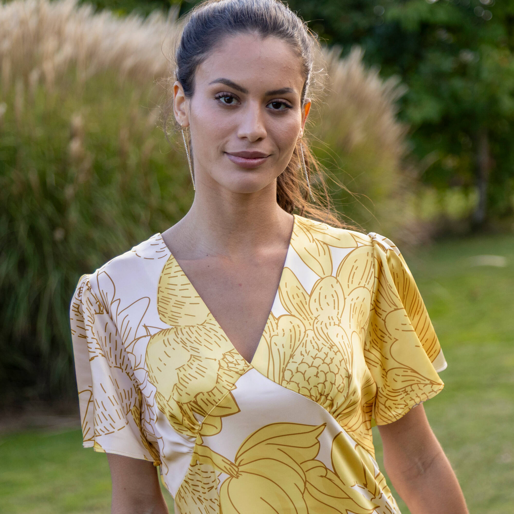 Robe longue satinée, imprimé floral
