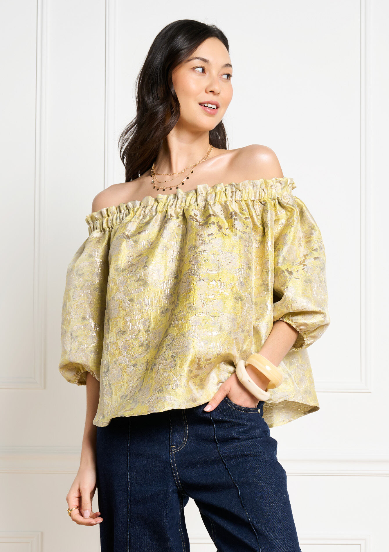 Off-shoulder jacquard blouse