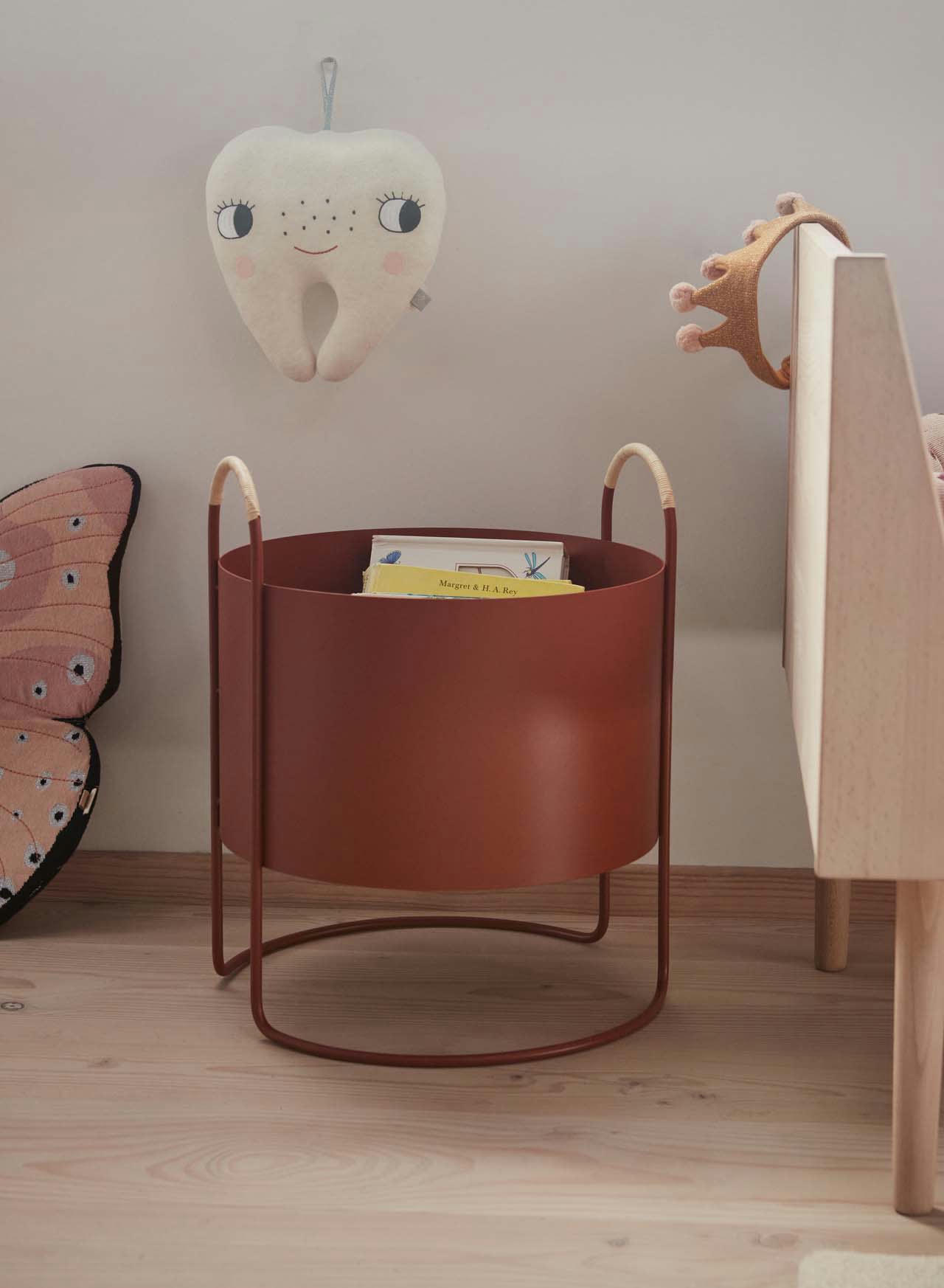 MAKI - Porte pot de fleur rouge en métal H50x42x40cm