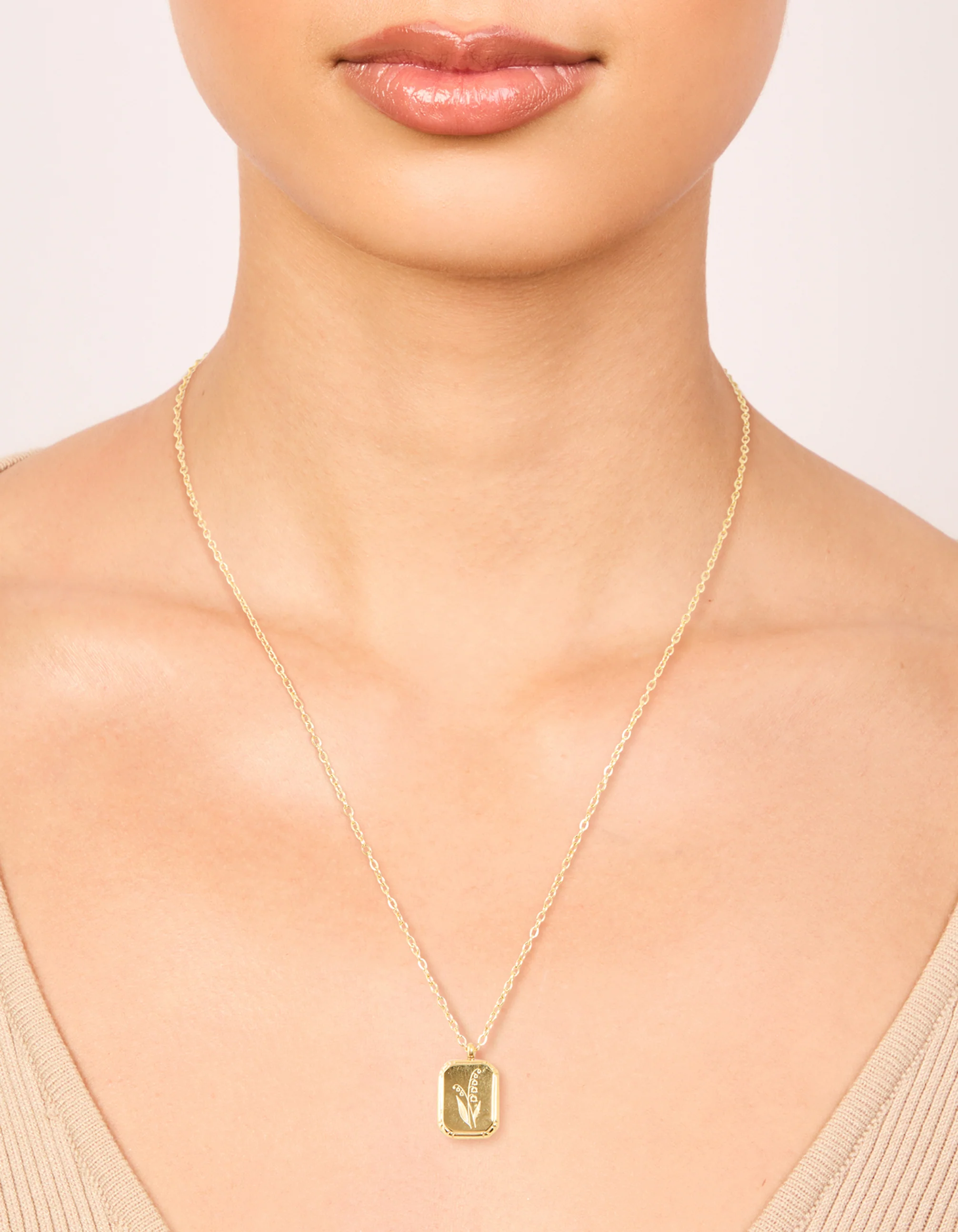 Waterproof Gold Plated Stainless Steel Birth Flower May Hawthorn Necklace