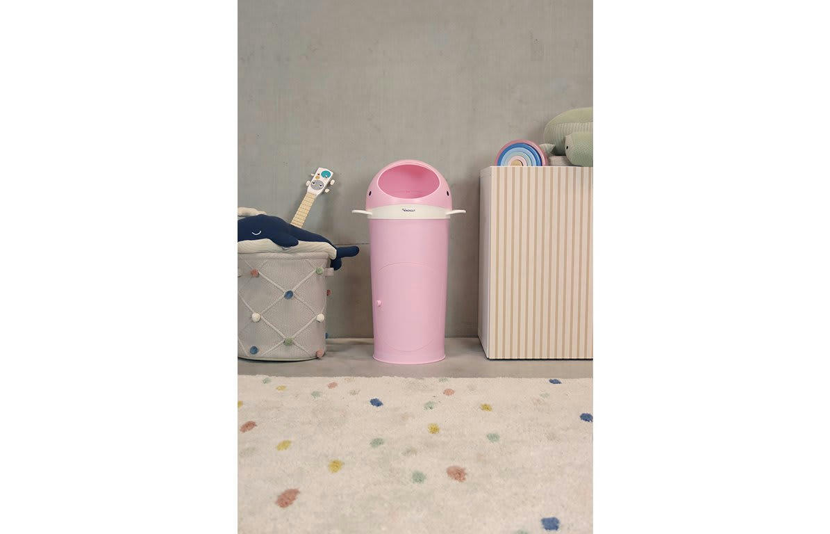 - Poubelle à couches