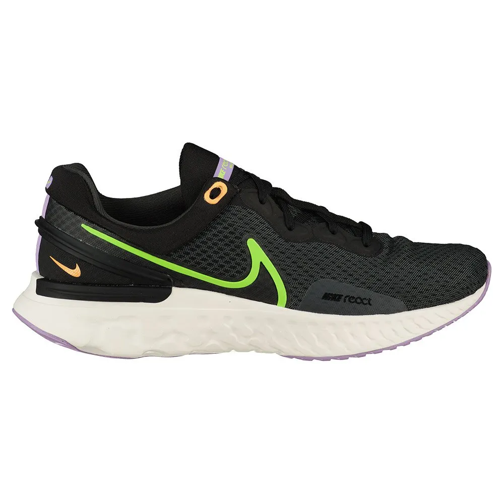 Nike React Miler 3 running shoes