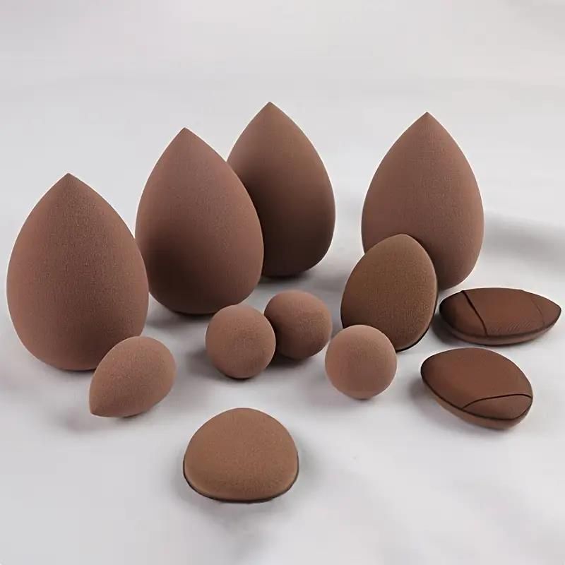 Dyzi 20-Piece Makeup Brush Set Soft Beauty Blender & Puffs