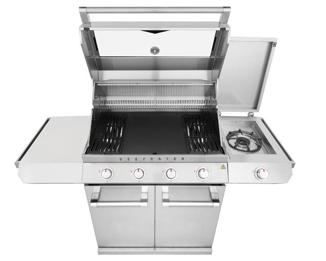 BeefEater 7000 Classic 4 Burner BBQ on Side Burner Cart