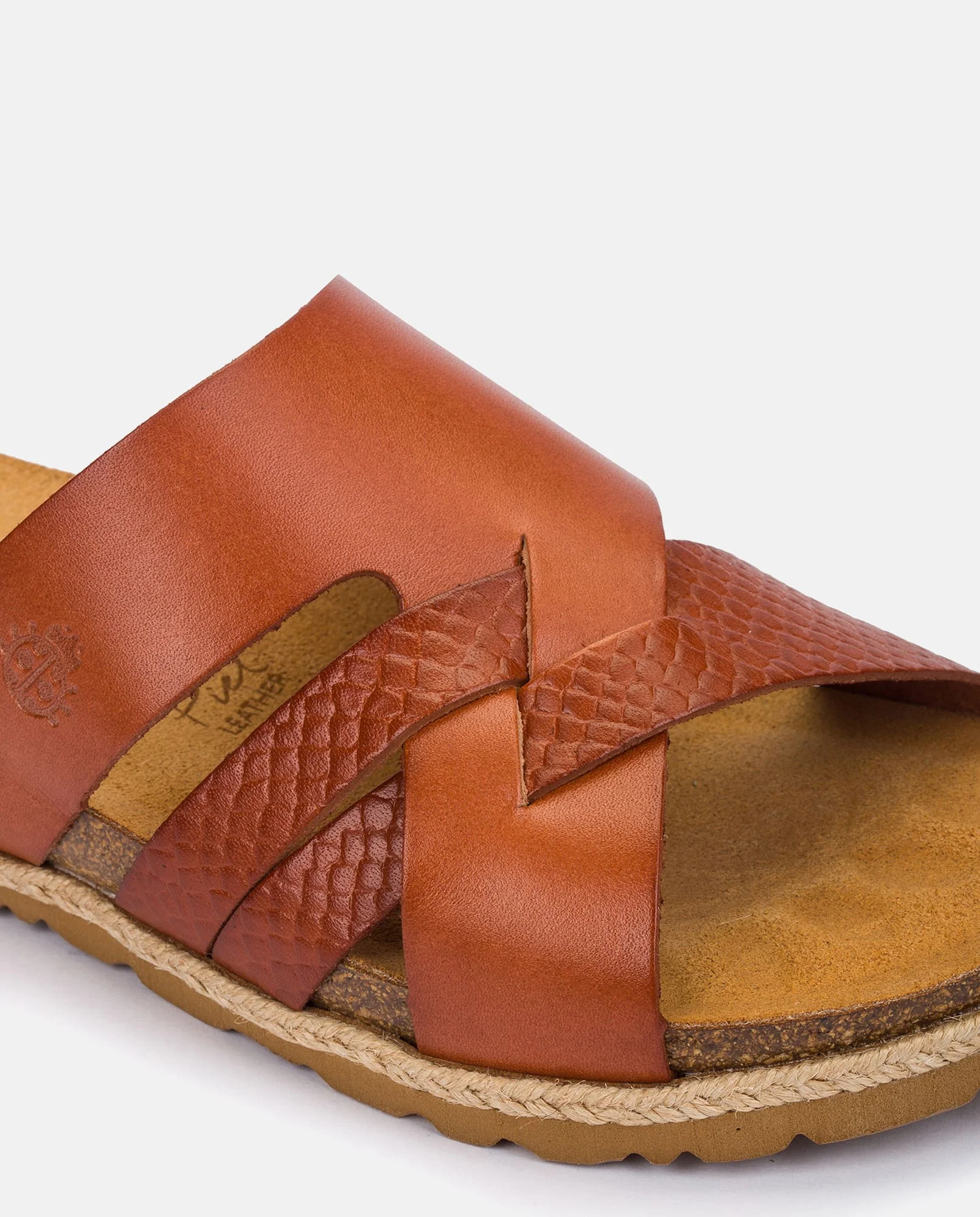 Sandalia plana Chipre 250 Marron