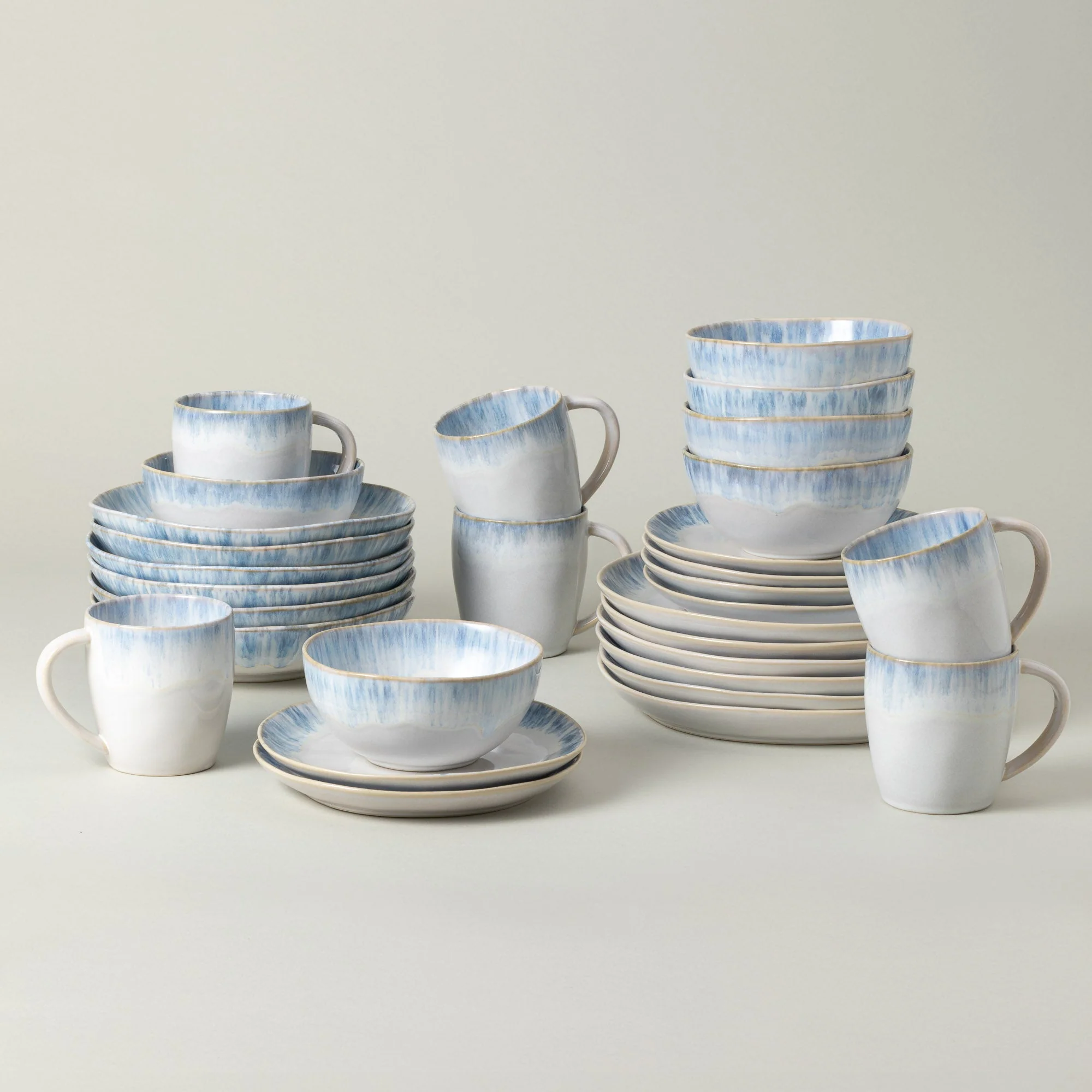 30-Piece Dinnerware Set with Mug Brisa