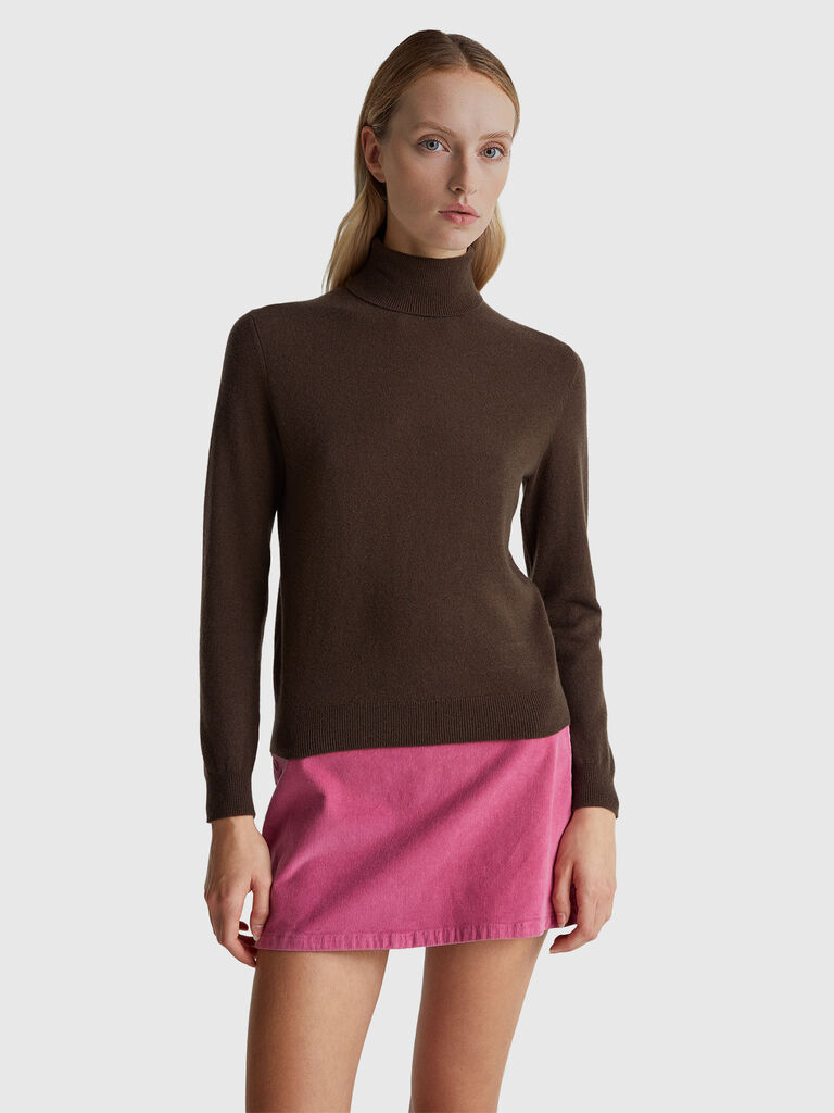 Brown turtleneck sweater in pure Merino wool