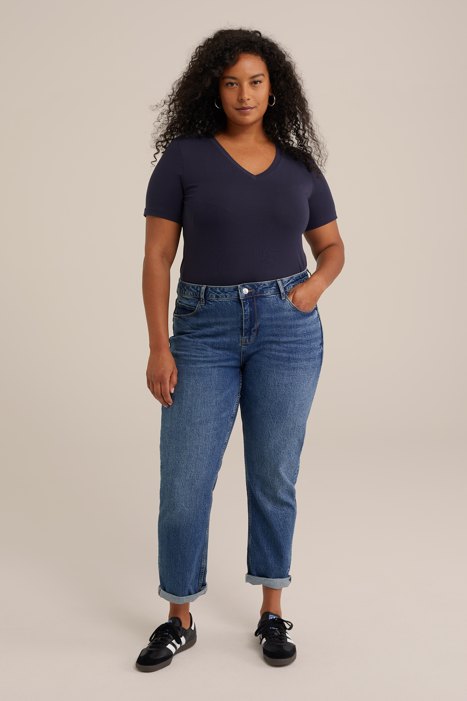 Dames T-shirt met V-hals - Curve