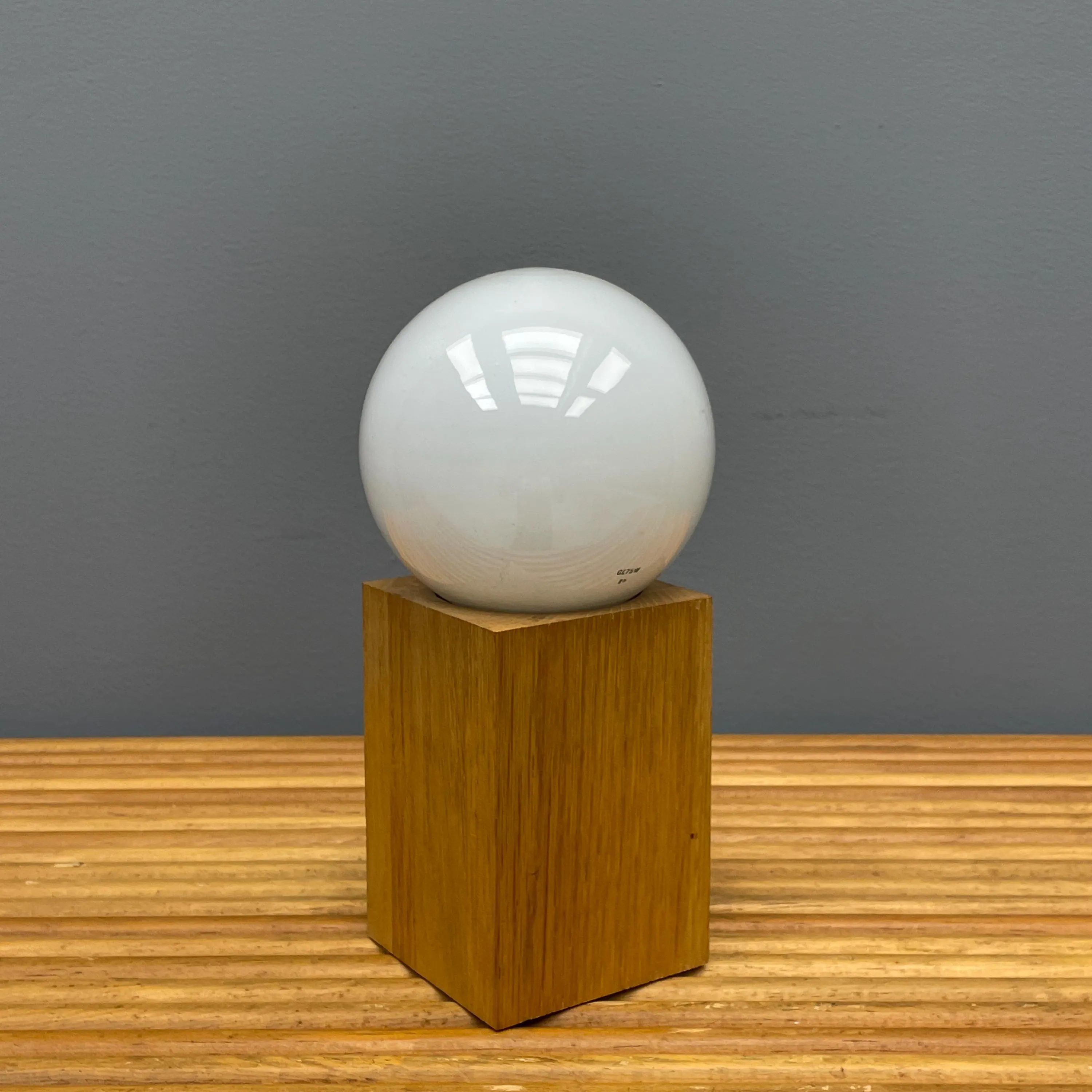 Bill Curry style 1970s Table Desk Lamp Oak Block Base Vintage Mid-Century