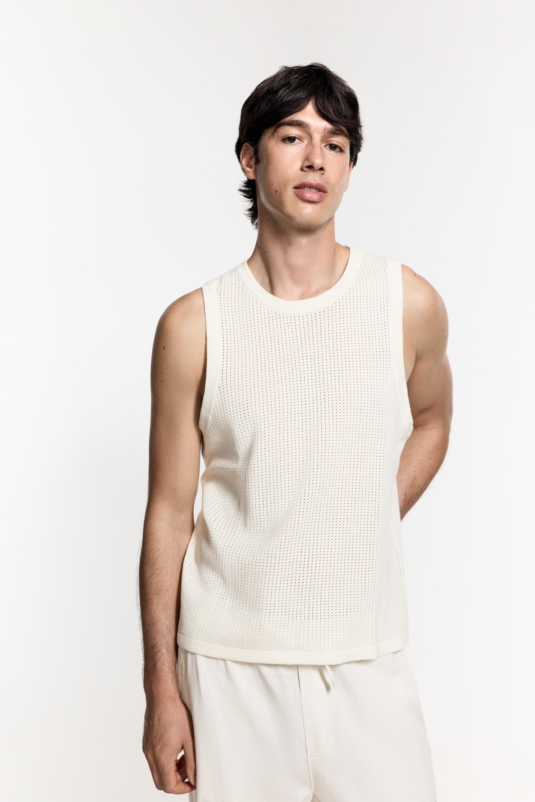 Camiseta tirantes punto calado