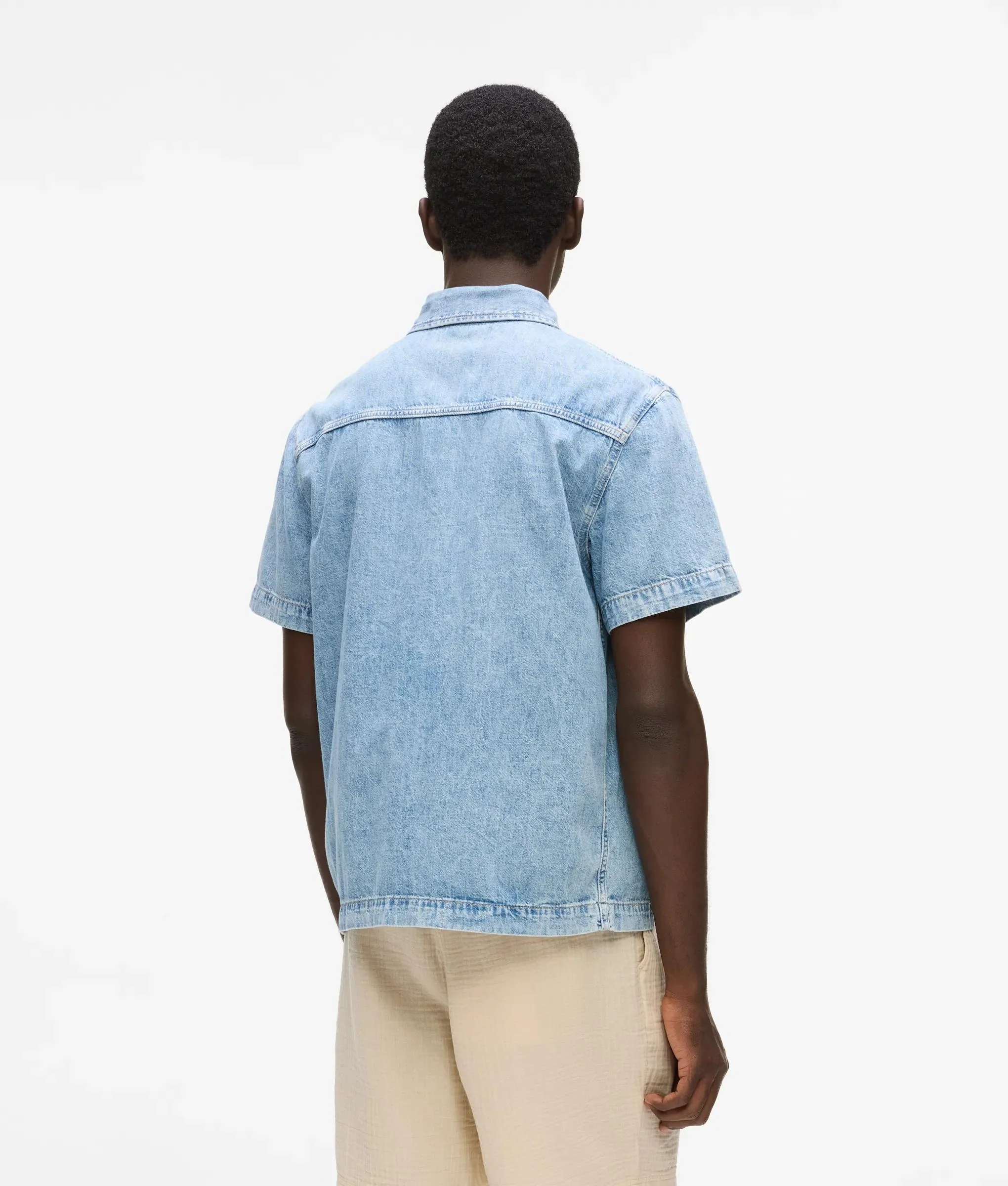 Chemise à manches courtes en denim