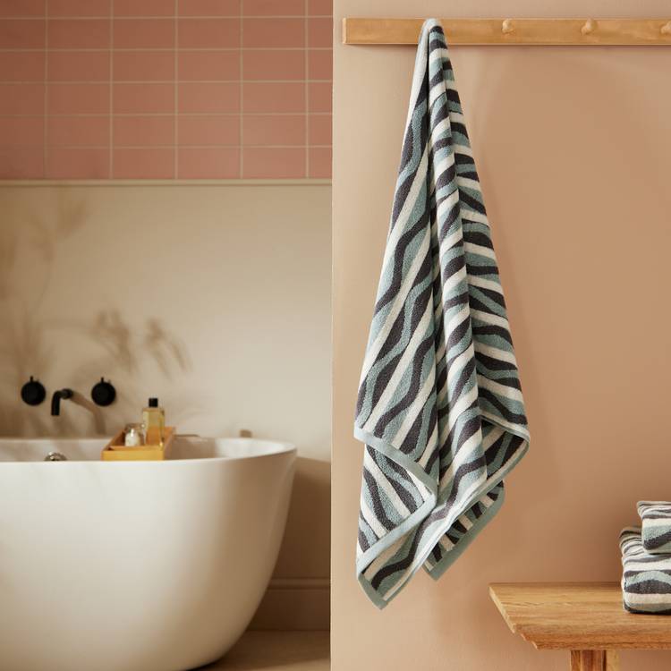 Habitat Retro Wave Geo Bath Towel - Multicoloured