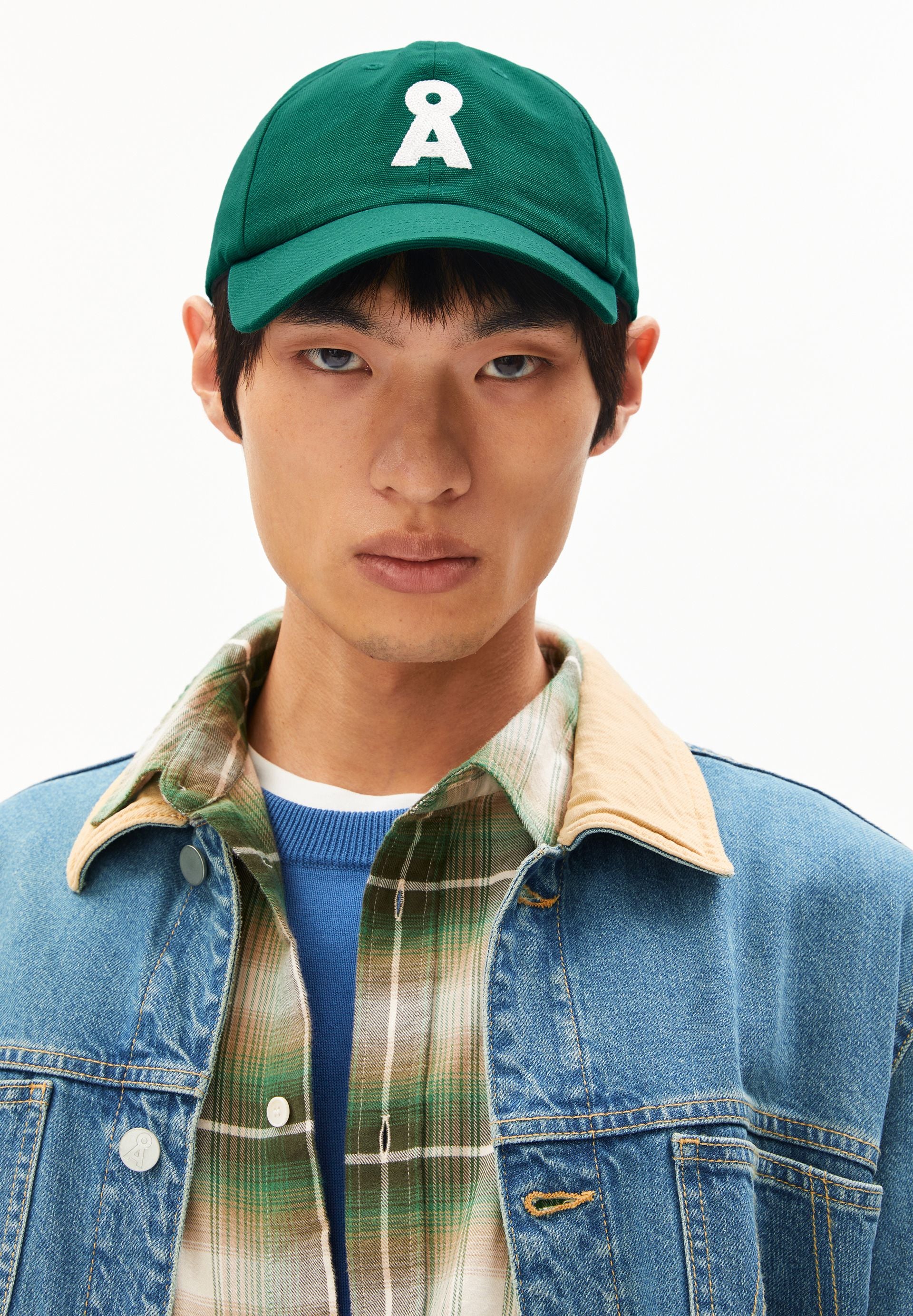 ICONIC Å YENAAS KAPPE