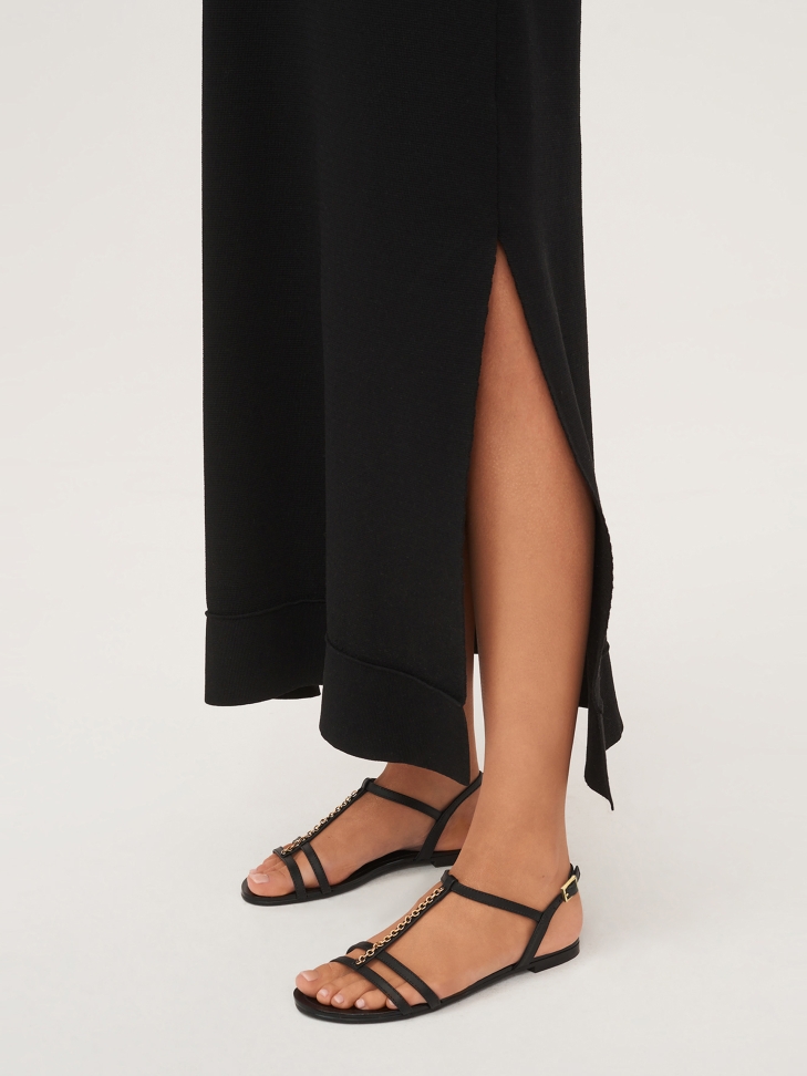 Ladies' black flat sole sandals