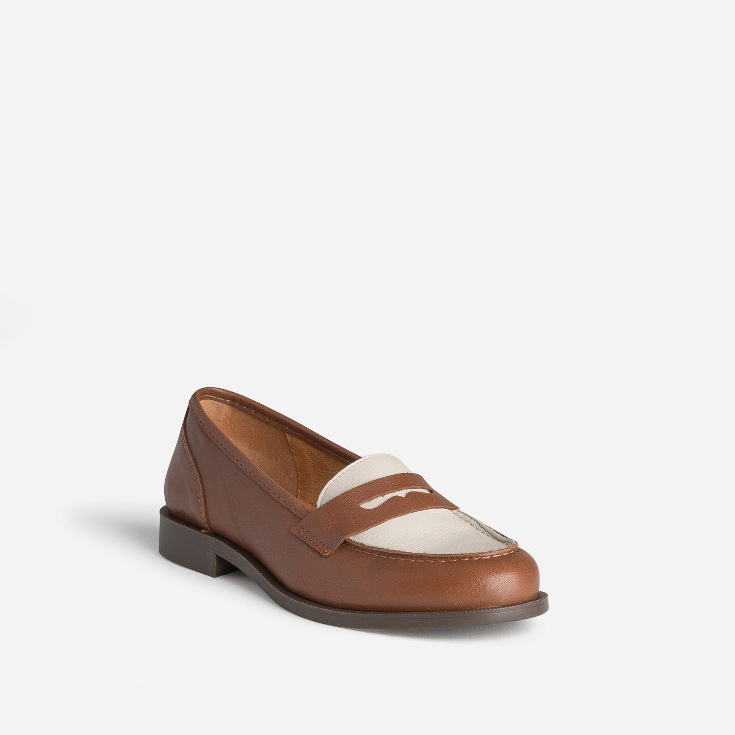 Mocassin bicolore cognac et beige cuir
