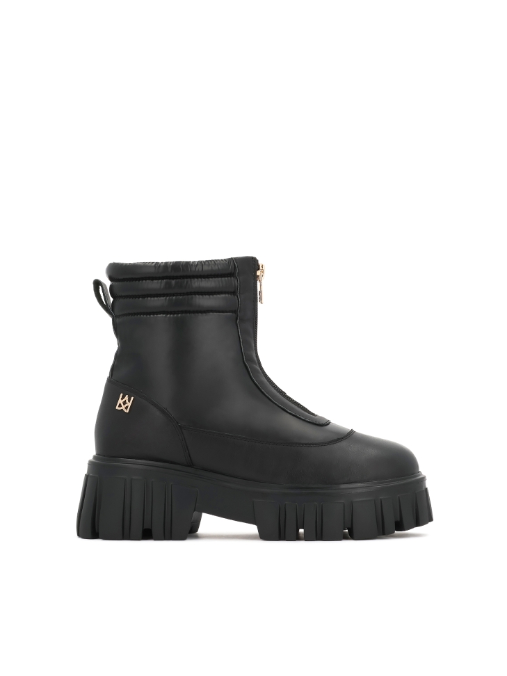 Boots with a zipper on the front