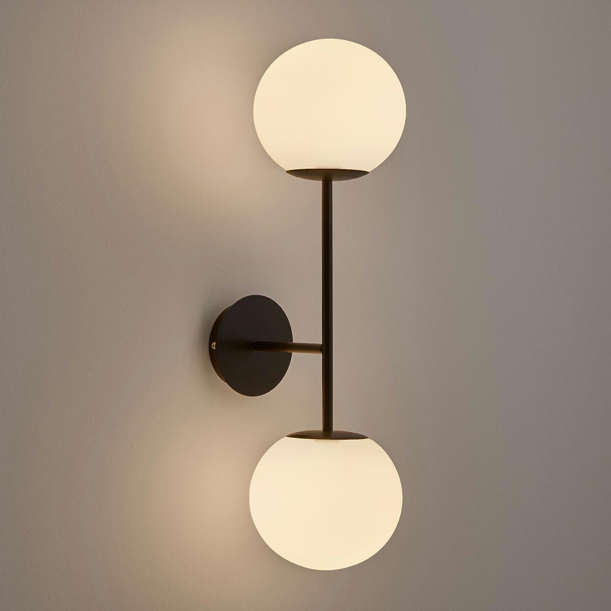 Applique double métal acier et verre opaline, Atea
