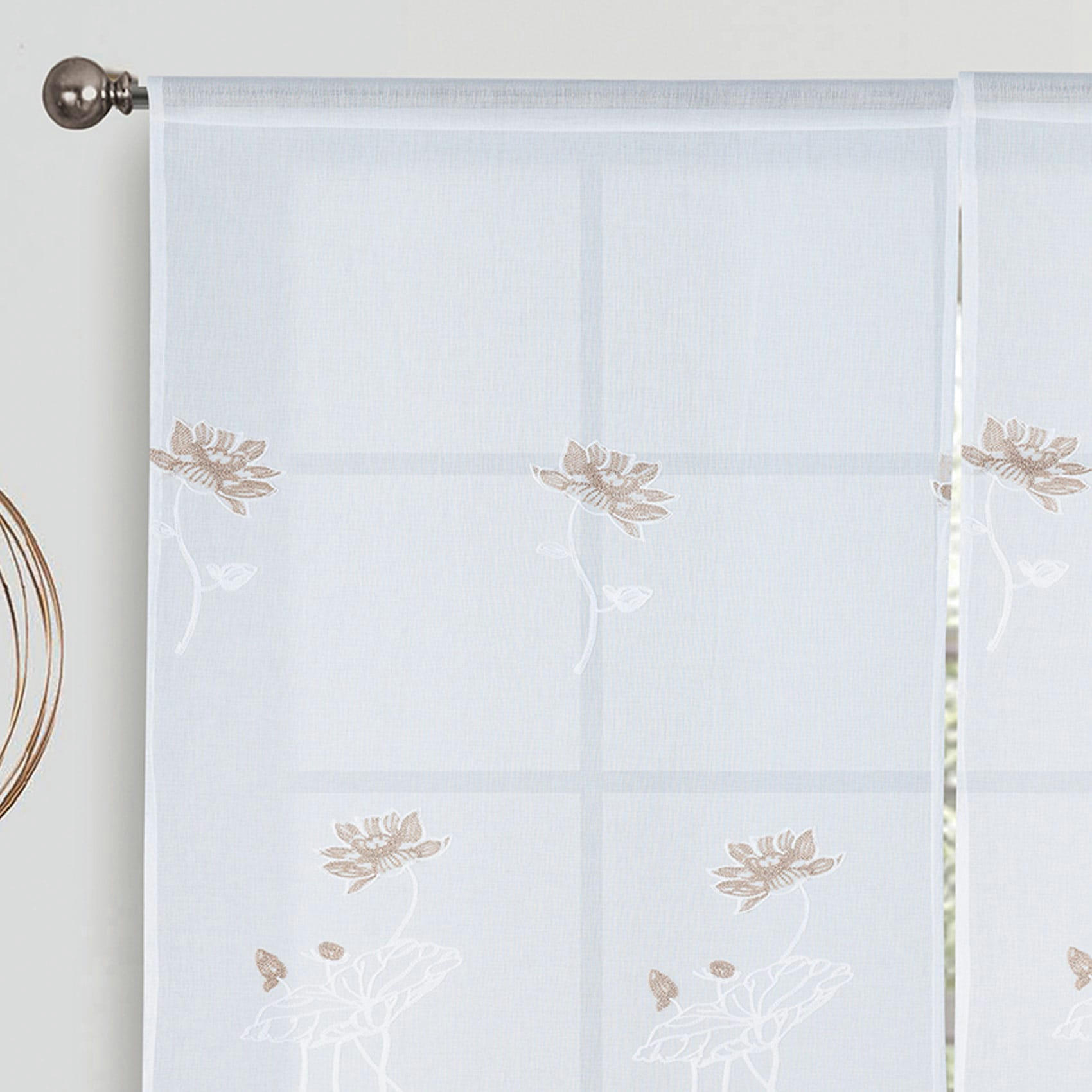 - Paire de vitrages brodée à fleurs polyester taupe 90x120 cm