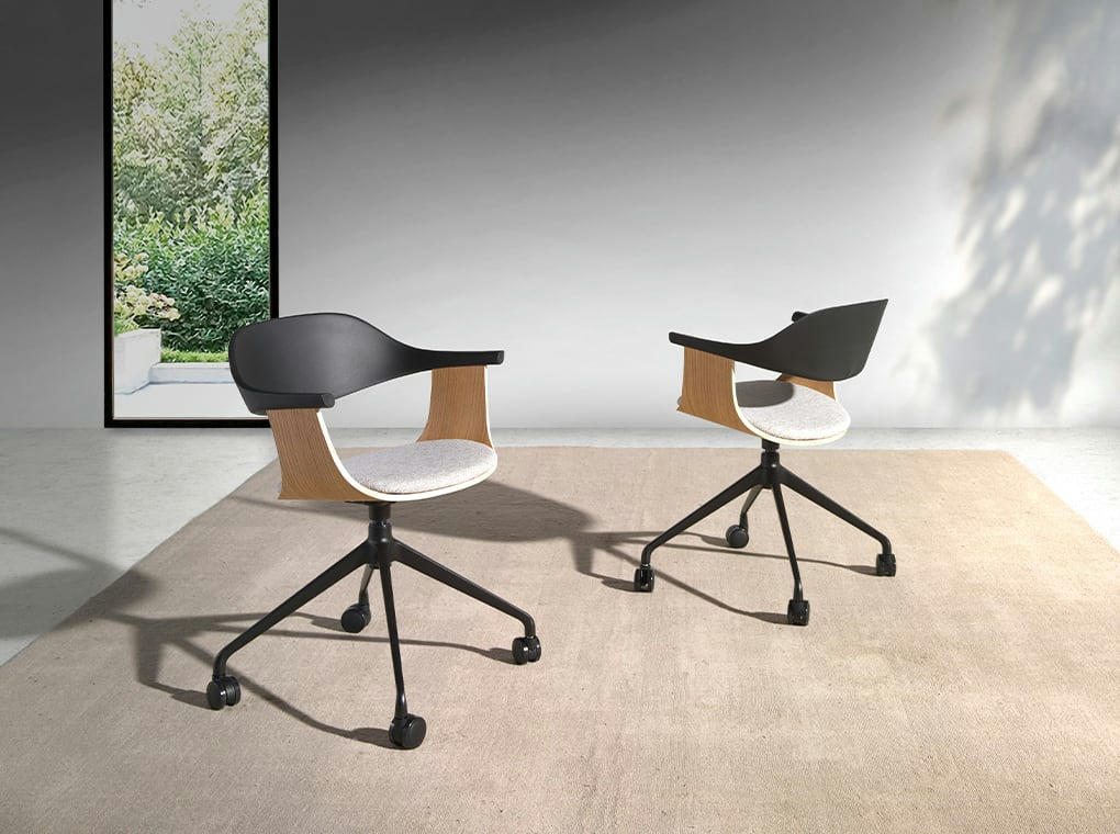 - Chaise de bureau pivotante en tissu Gris, Noir et Chêne