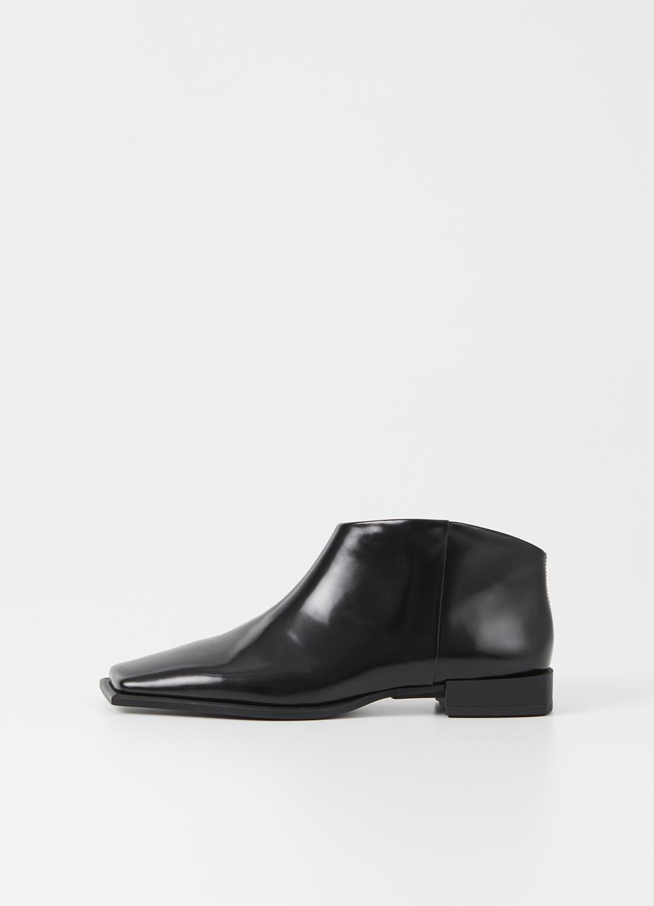 Salma Boots