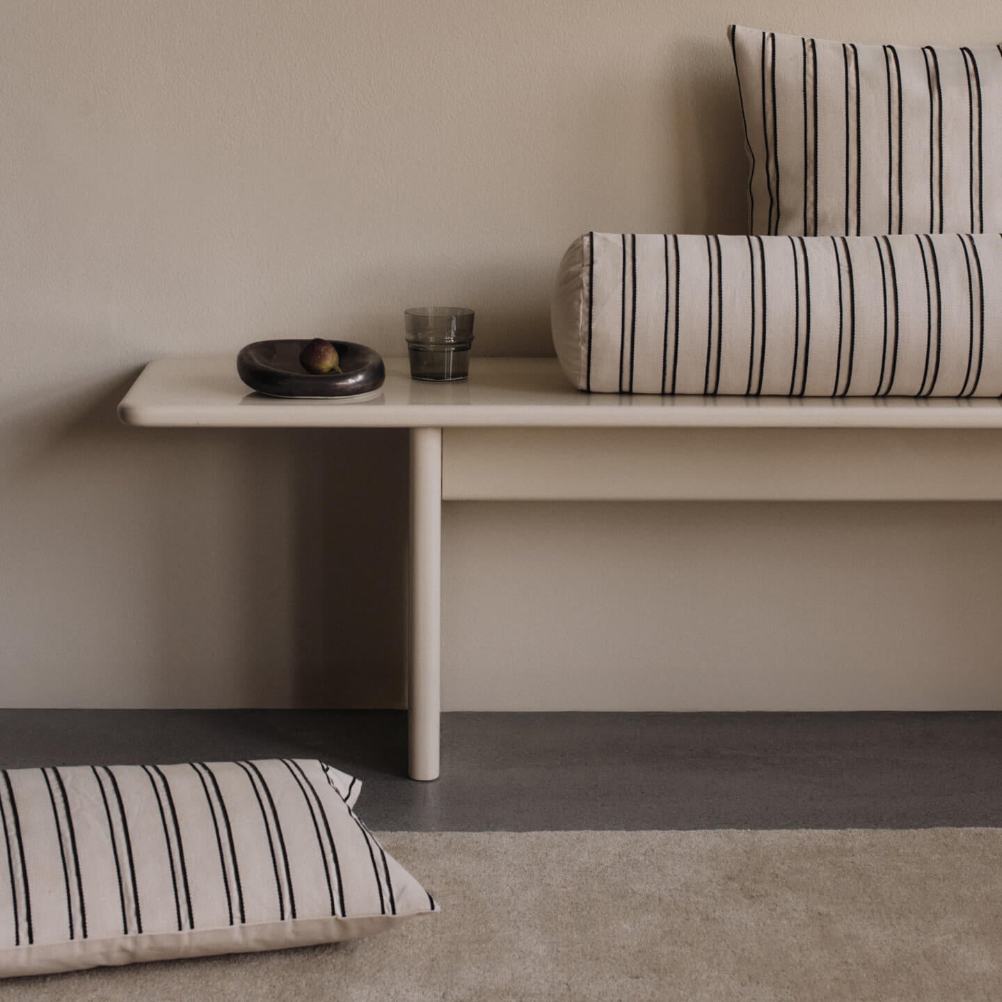 Ferm Living Twill Sierkussen - Cilinder 60 x 20 cm - Off-White