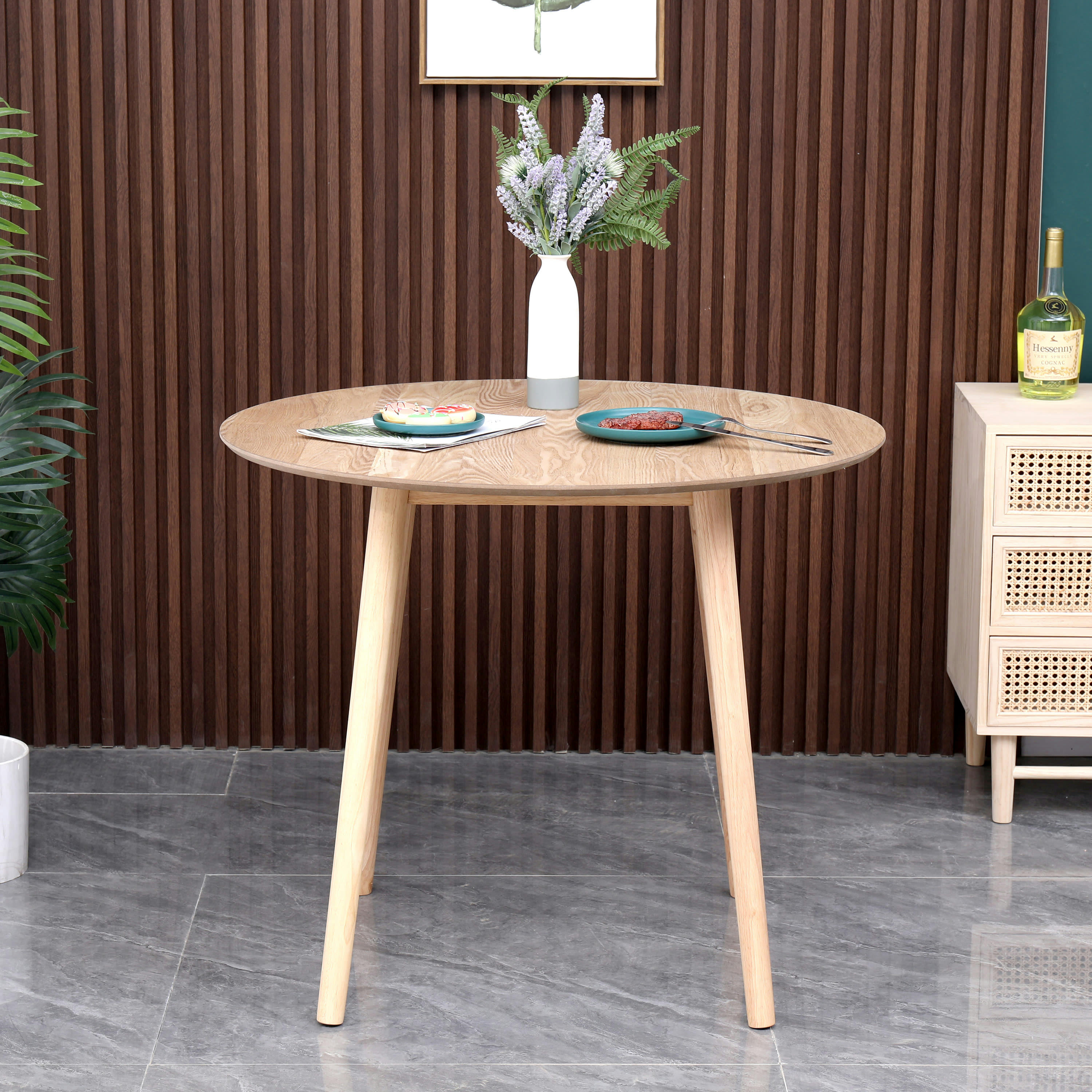 - Table a manger 4 personnes en pin massif D90