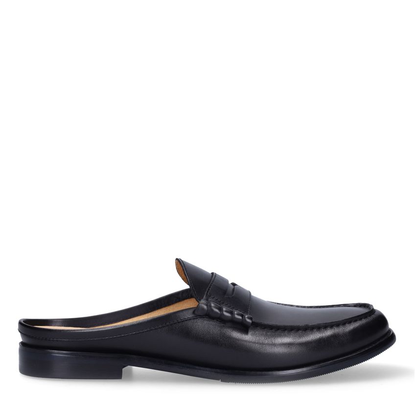 Manfield Zwarte leren loafers