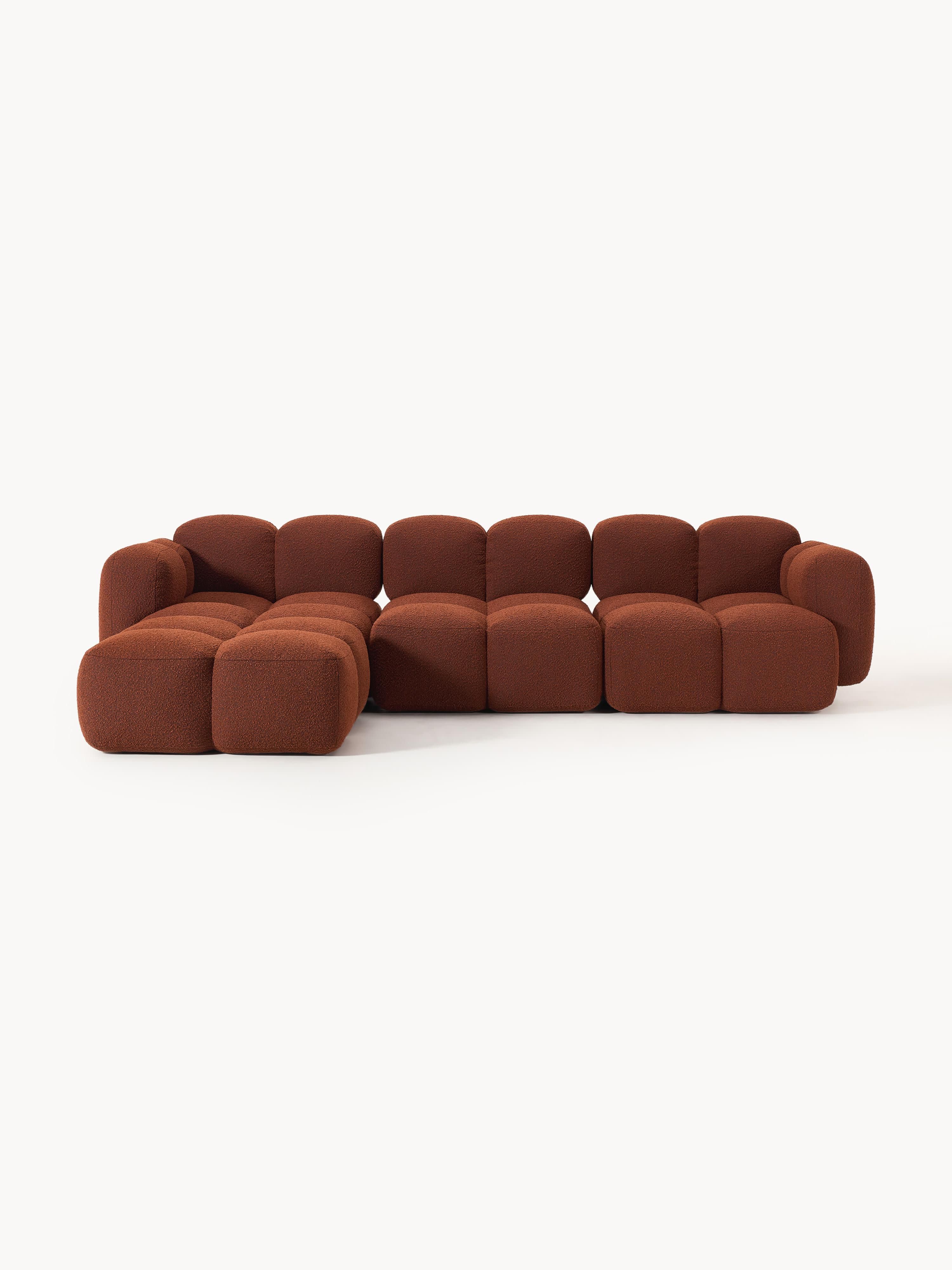 Modulares Sofa Tayla (4-Sitzer) aus Bouclé mit Hocker (links/rechts)