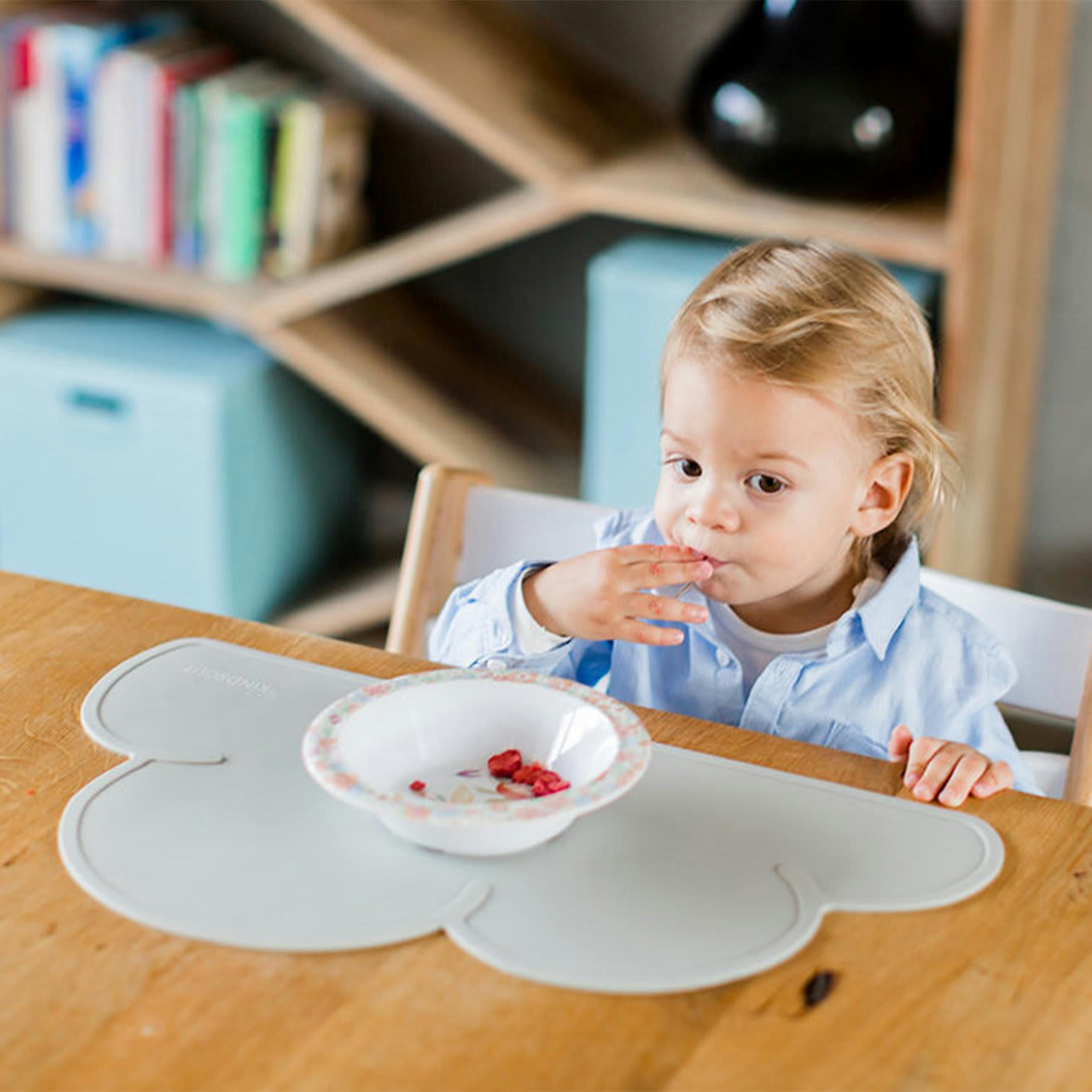 - Set de table en forme de nuage en silicone