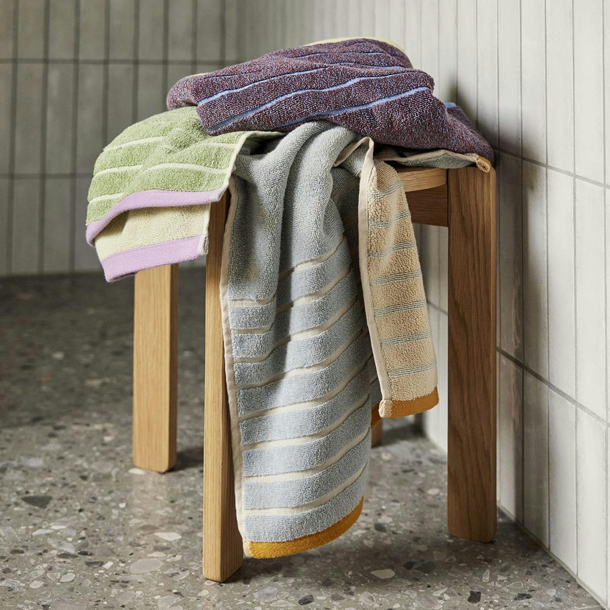 ALWAYS - Tabouret en mdf, placage de chêne et bois de chêne naturel