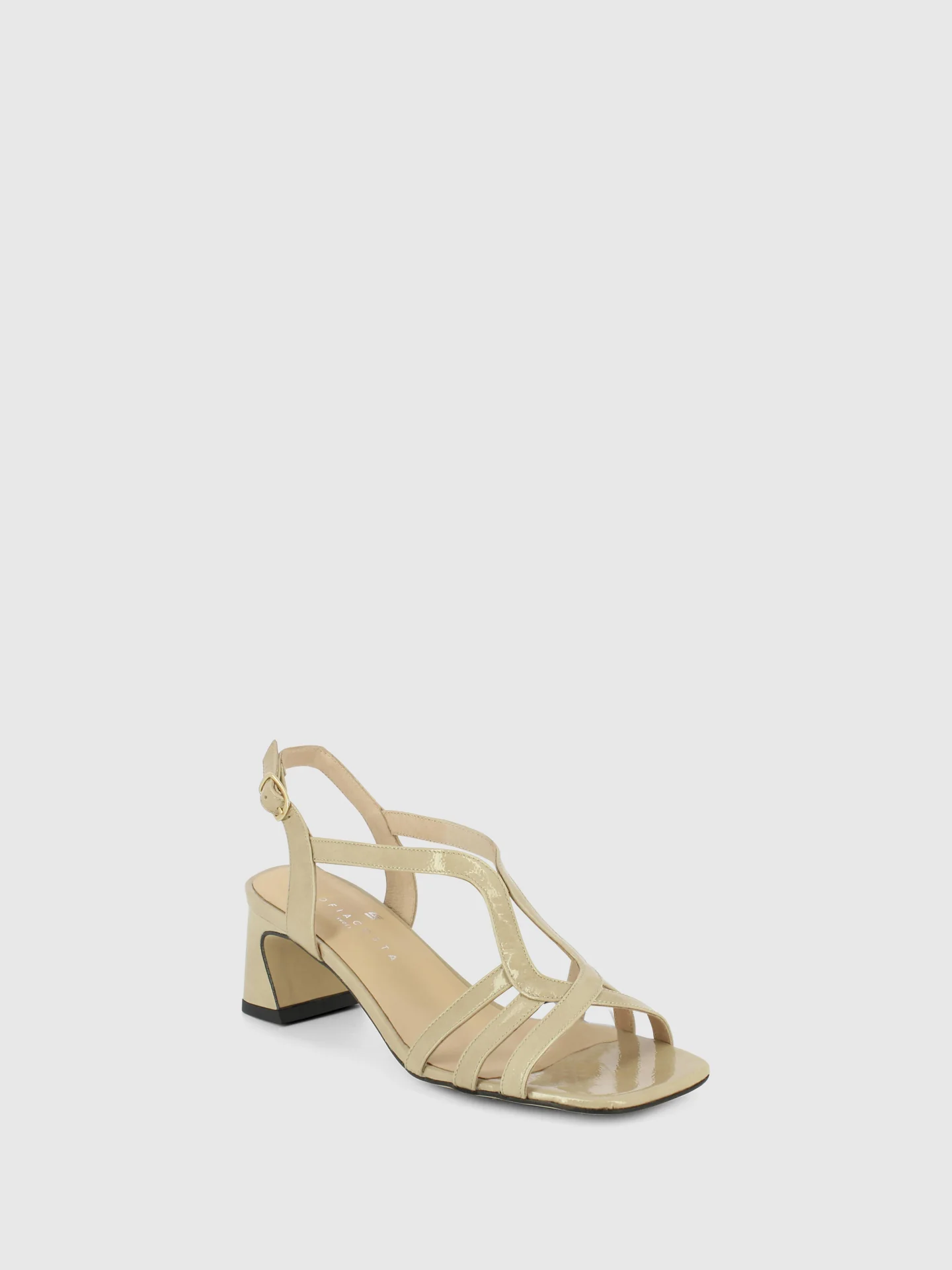 Sandálias com Fivela em Bege