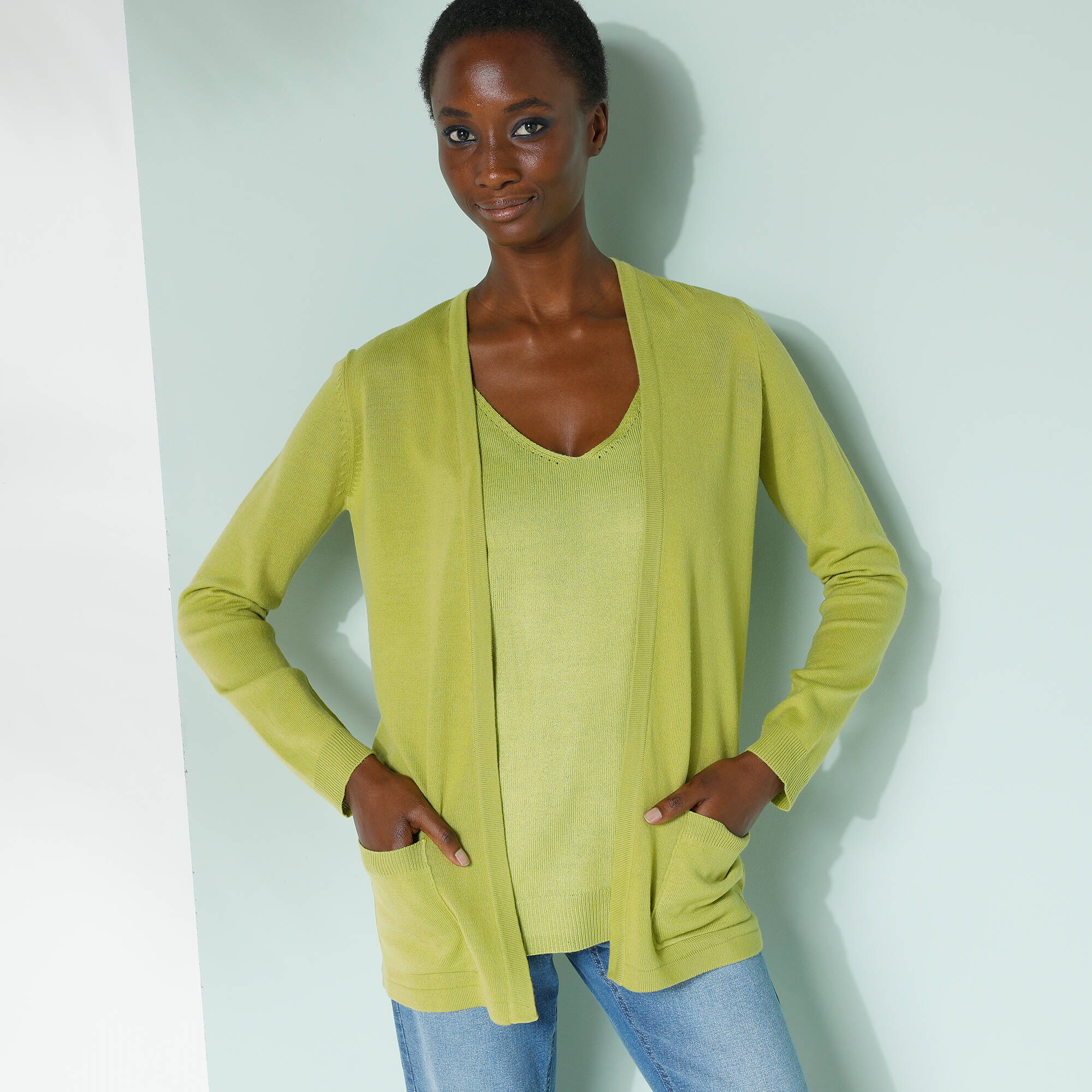 Gilet porter ouvert, maille toucher doux