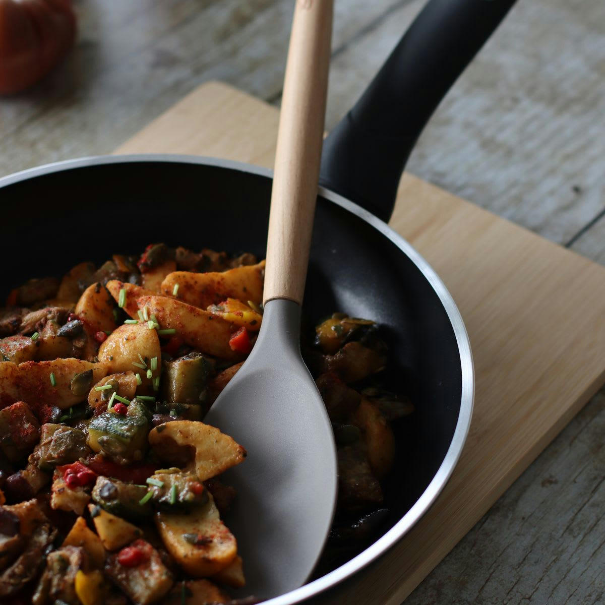 ELIOTT - Spatule cuillère en silicone et manche en bois
