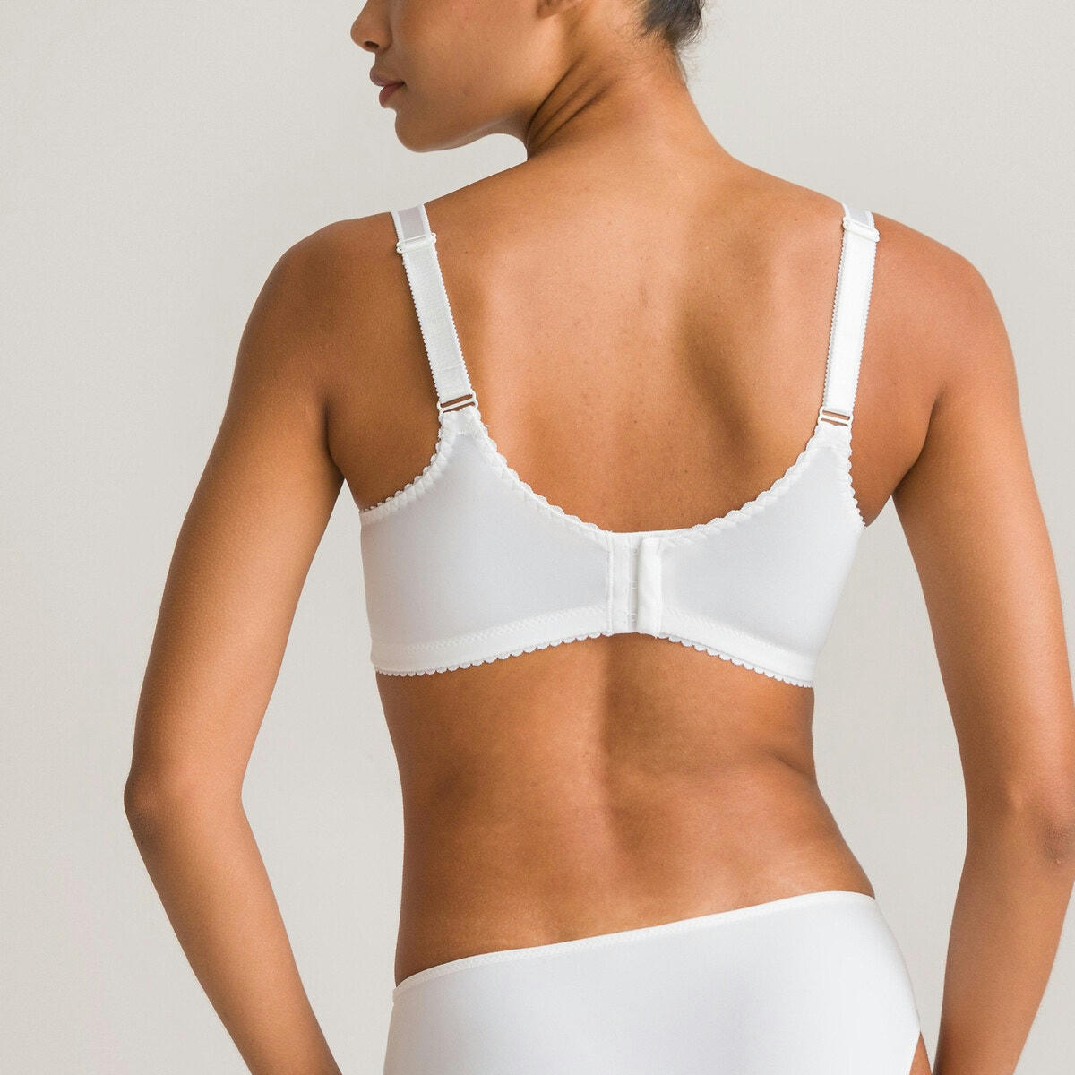 Soutien-gorge emboîtant en dentelle