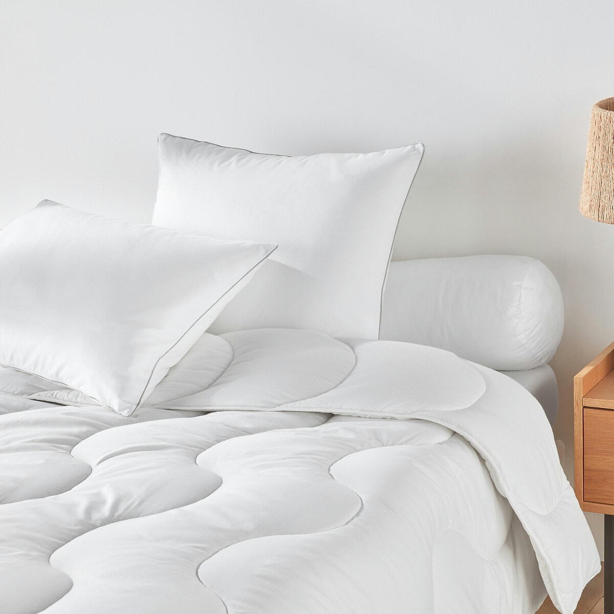 Oreiller mœlleux 70% duvet anti-acariens