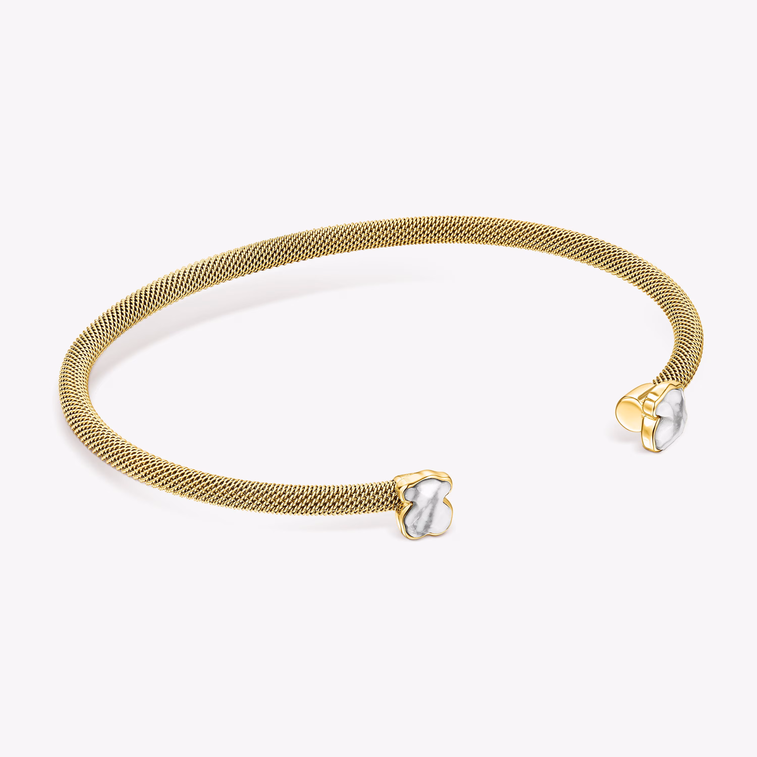 Pulsera estrecha de acero IP dorado y howlita Mesh Color