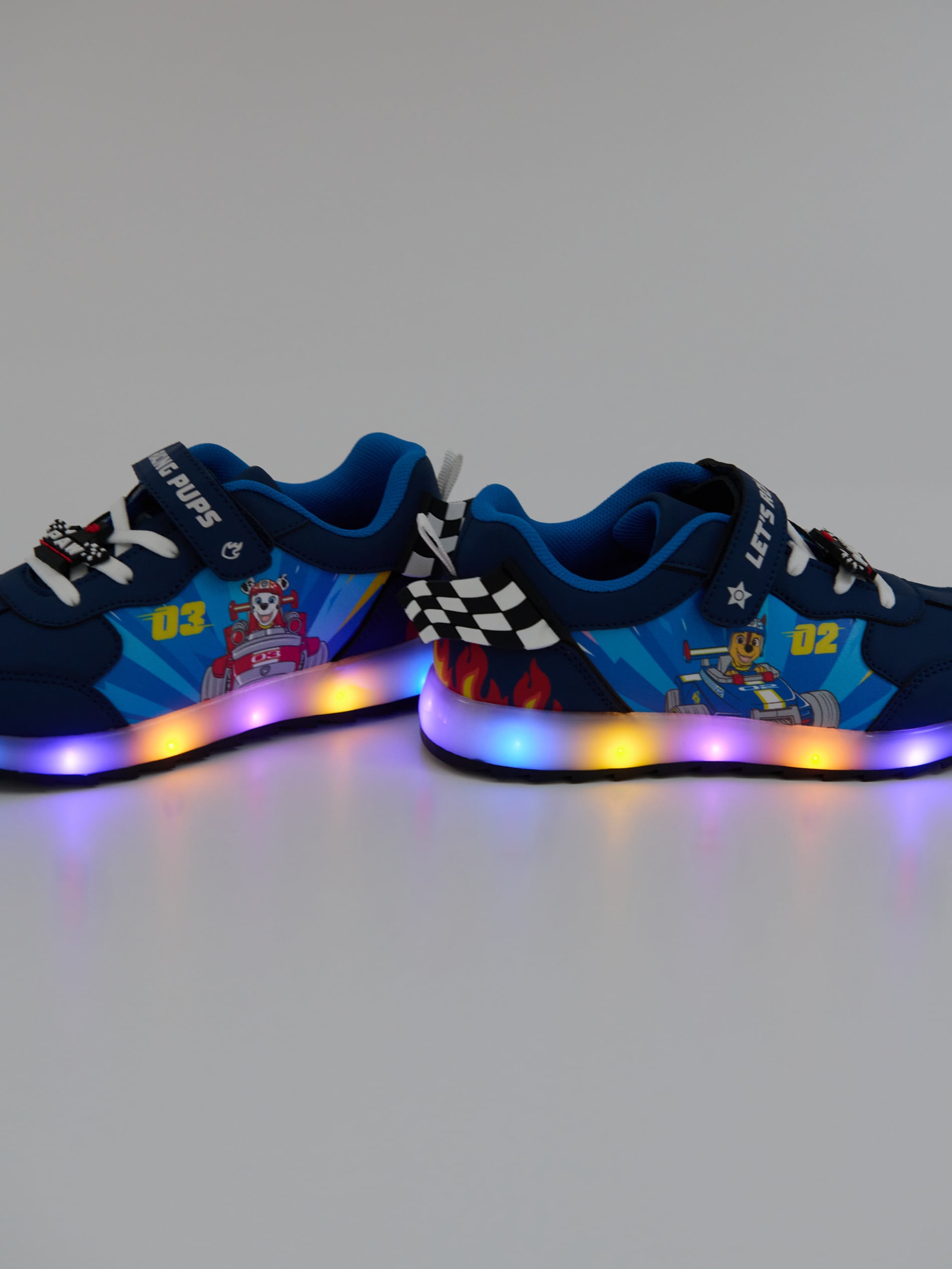 Sneakersy z podświetlaną podeszwą LED PAW Patrol