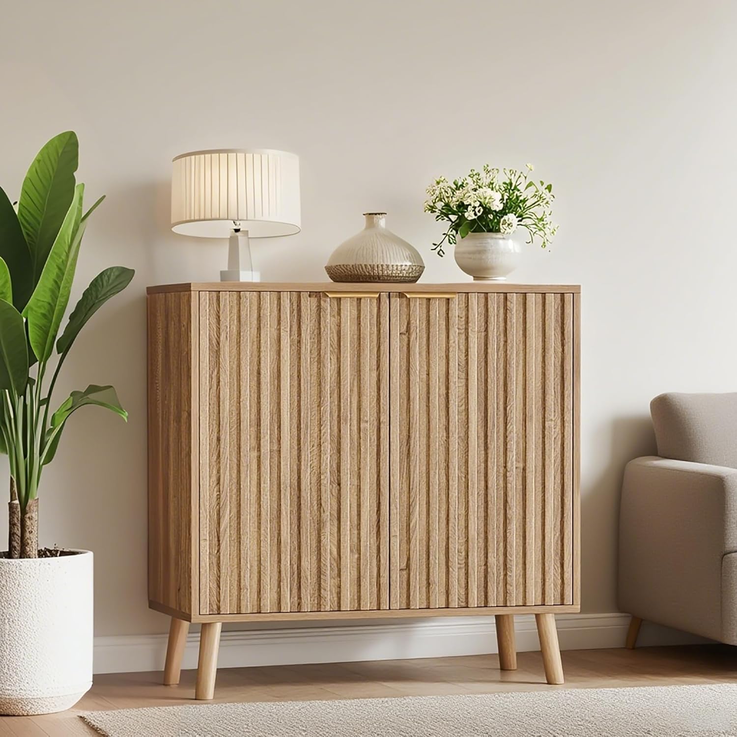 Fluted Buffet Cabinet, Free Standing Sideboard with Storage, Wood Accent Cabinet with Doors & Shelf, Multifunctional Credenza, Sideboard Buffet for Living Room, Dining Room(1, Natural)