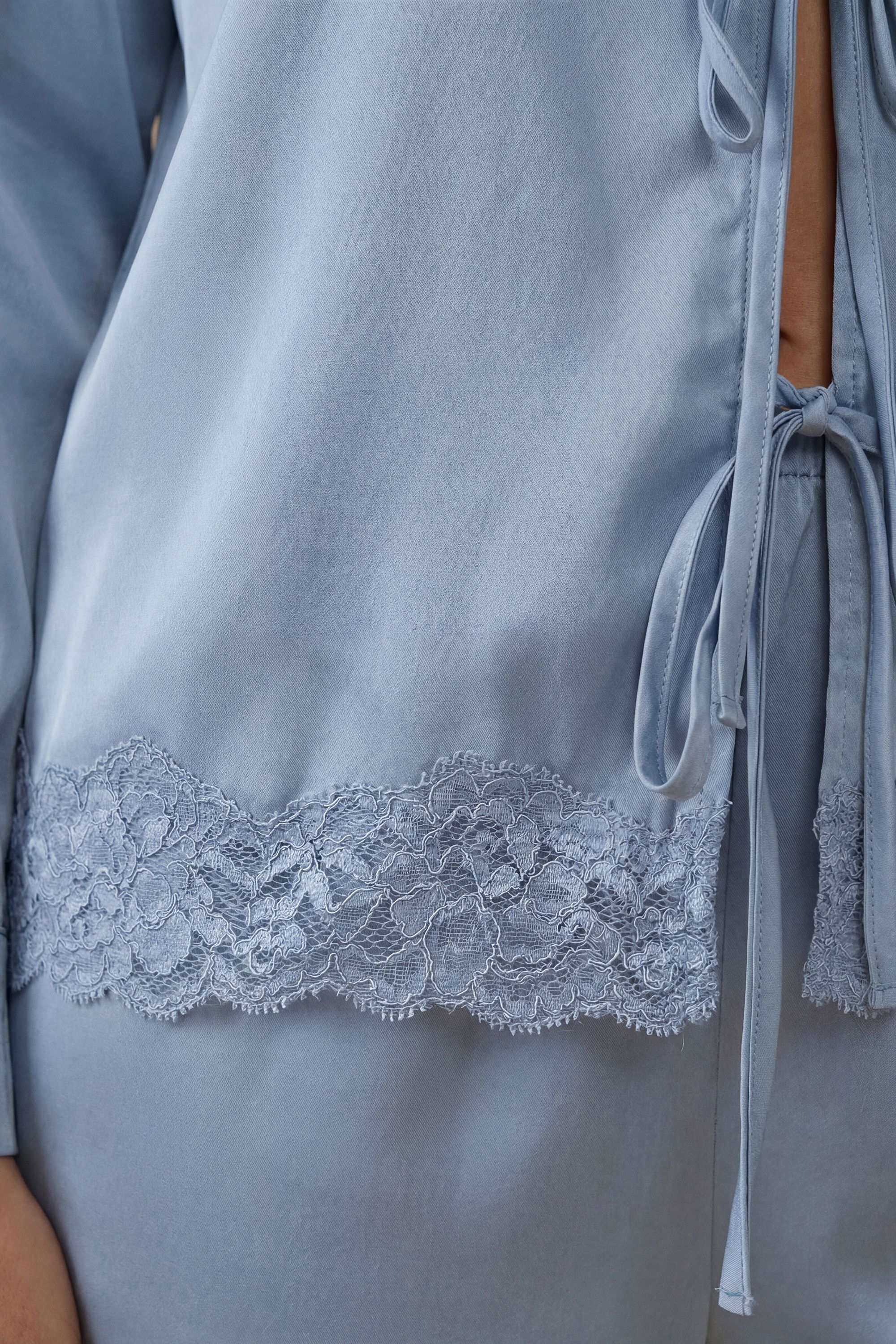 Oasis Satin Wide Fit Lace Trim Pyjama Set