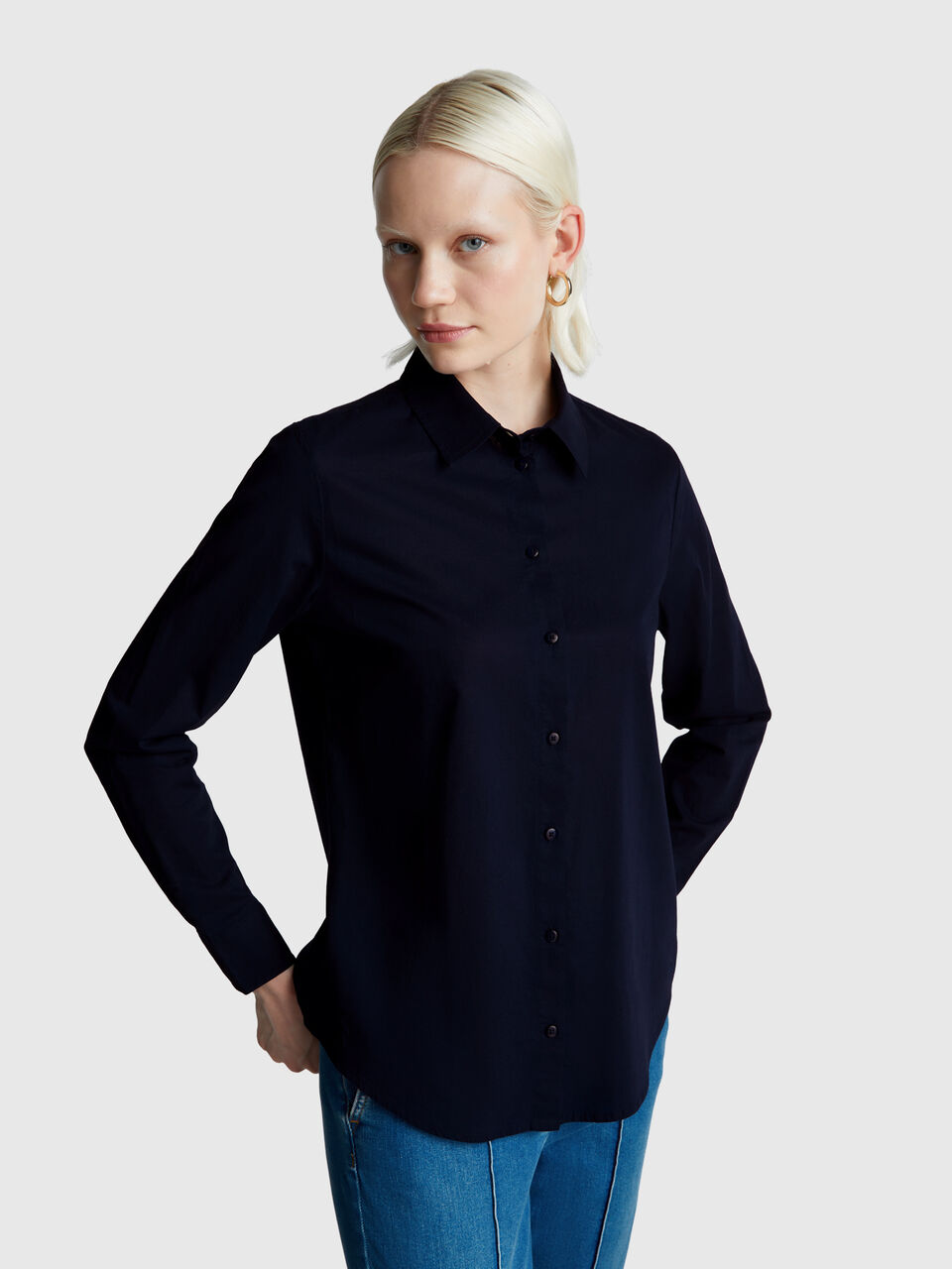 Regular fit shirt in lightweight cotton