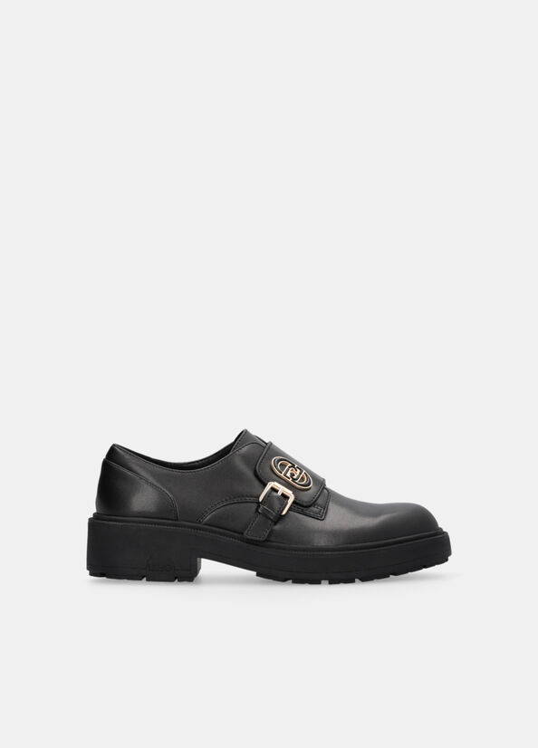 Scarpe in pelle con fibbia