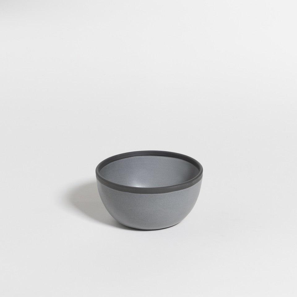 The Table Atelier Kom 13 cm Black Truffle