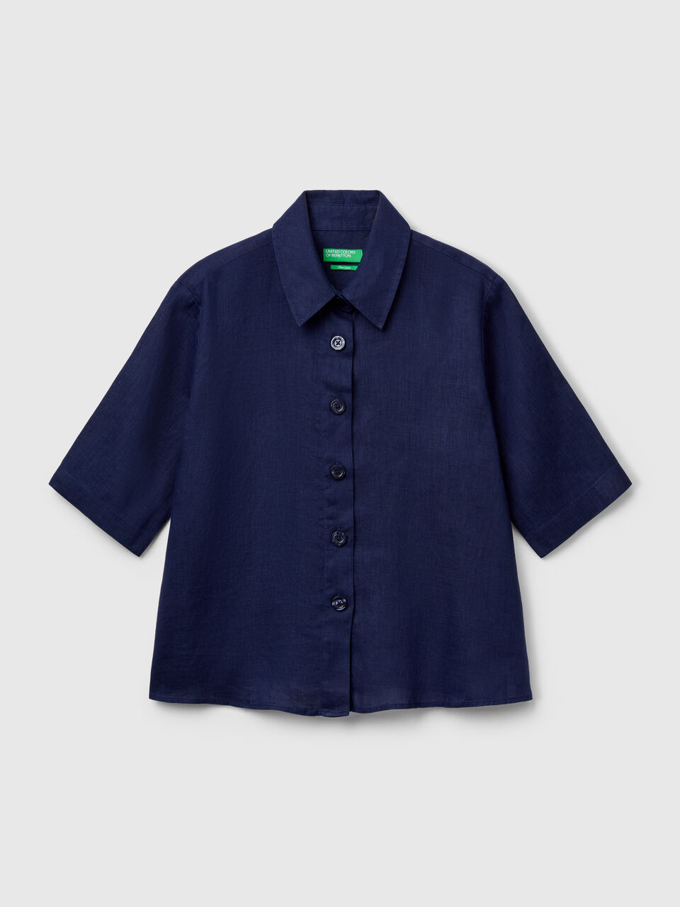 Short shirt in pure linen