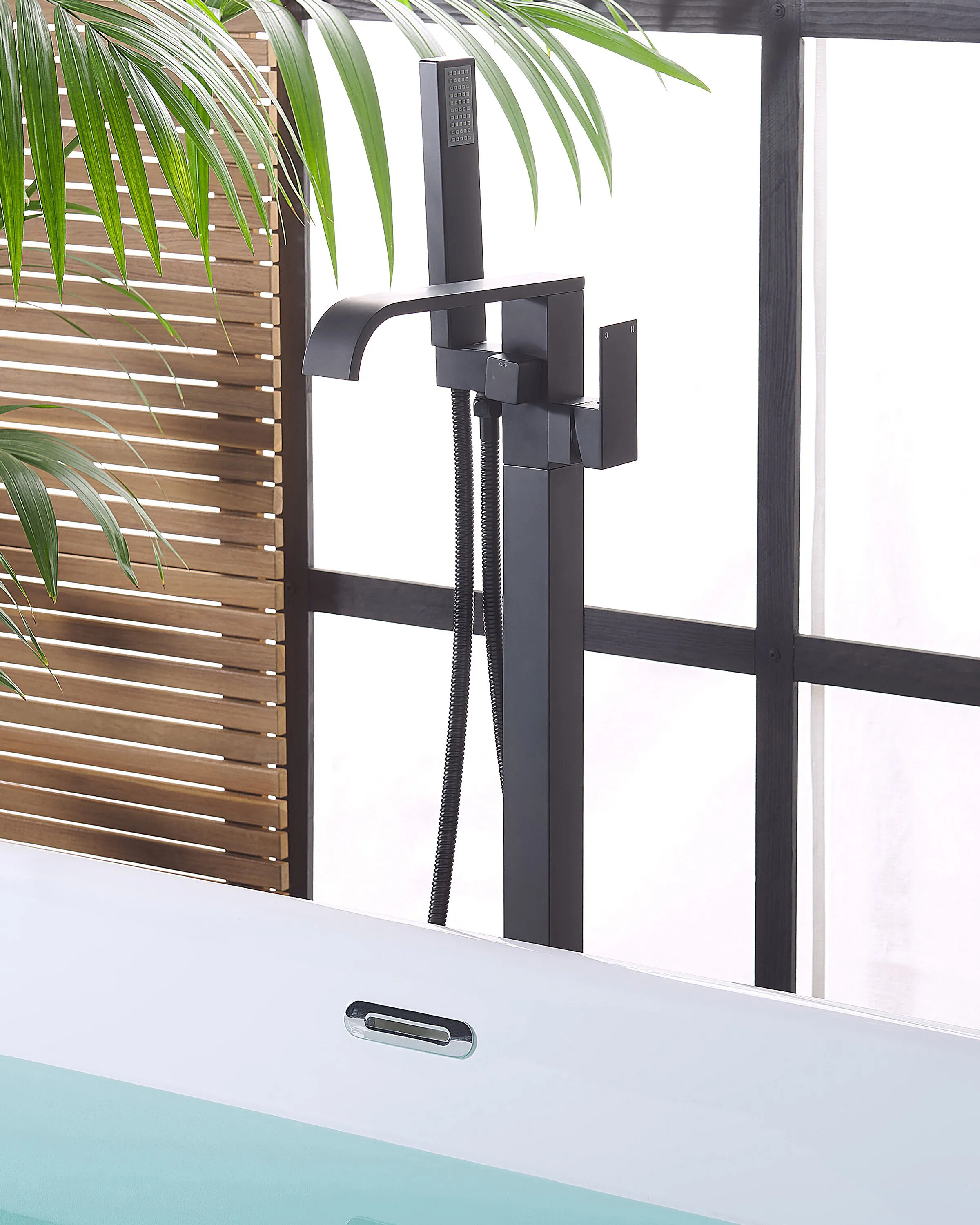 Freestanding Bathtub Faucet NIAGARA Black
