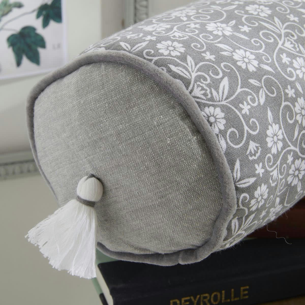 CHARME - Coussin polochon déhoussable pompons gris 45x15