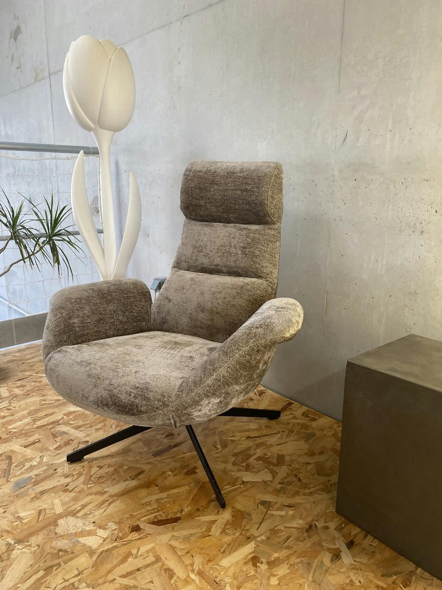 ASTI - Fauteuil rotatif en velours marron