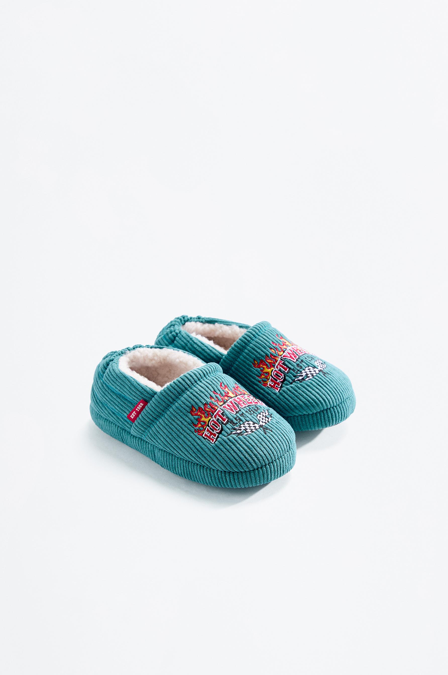 Zapatillas de casa cerradaHot Wheels ®Mattel