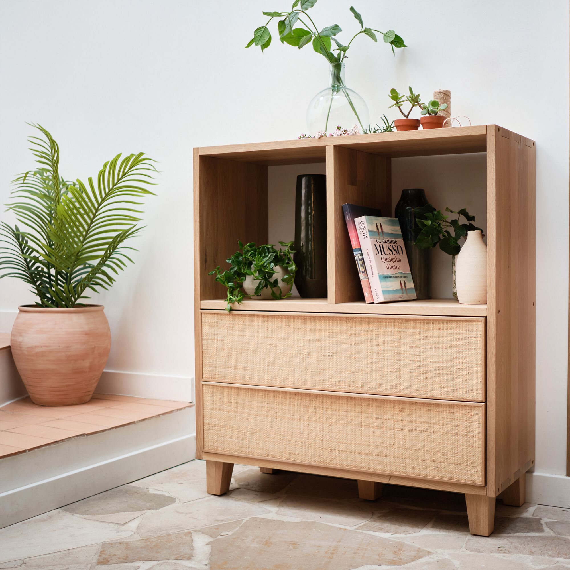 TASSIA - Bloc de 2 grands tiroirs en chêne et raphia L82cm - bois clair